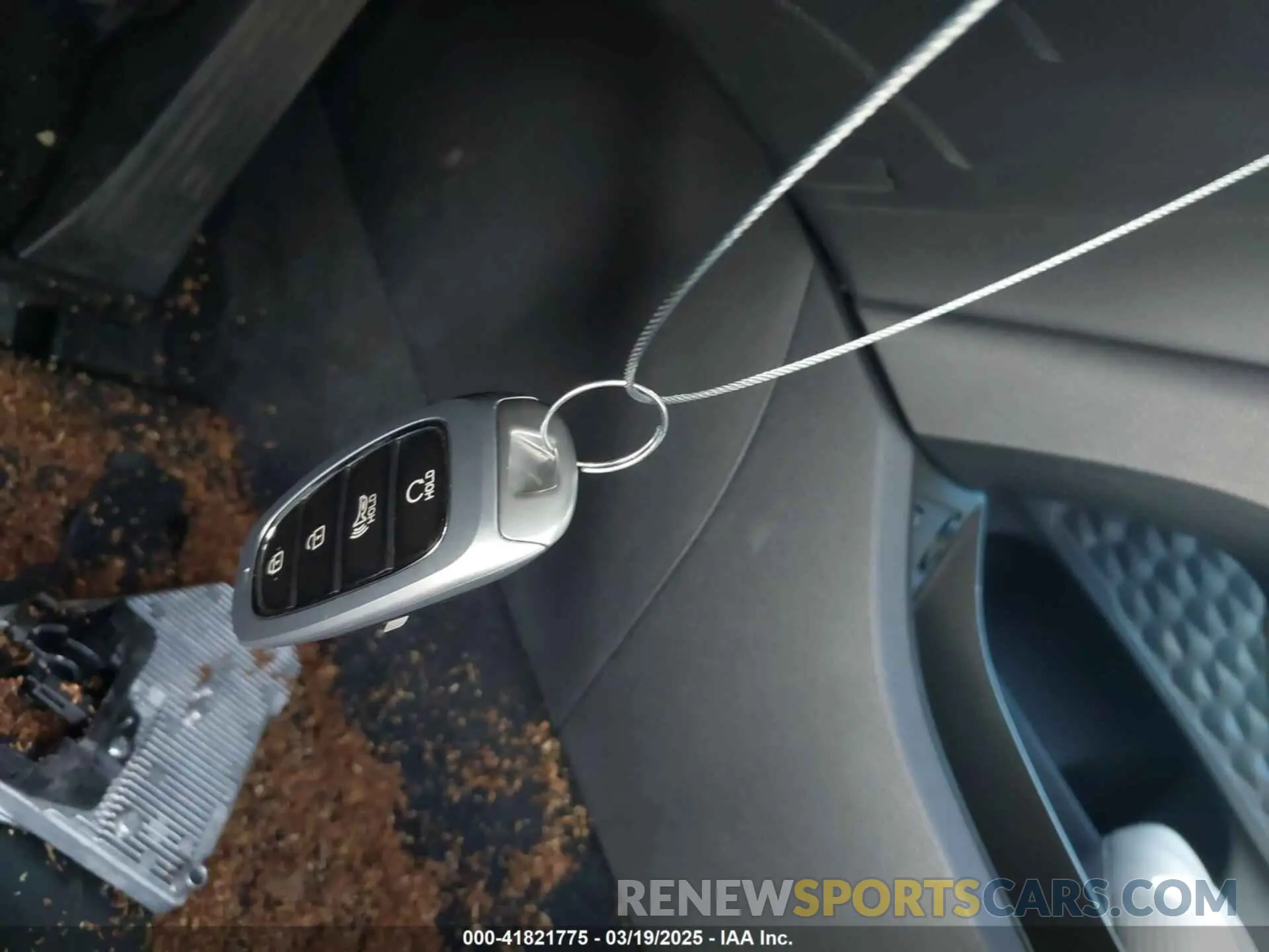 11 Photograph of a damaged car 5NMS24AJ9MH331876 HYUNDAI SANTA FE 2021
