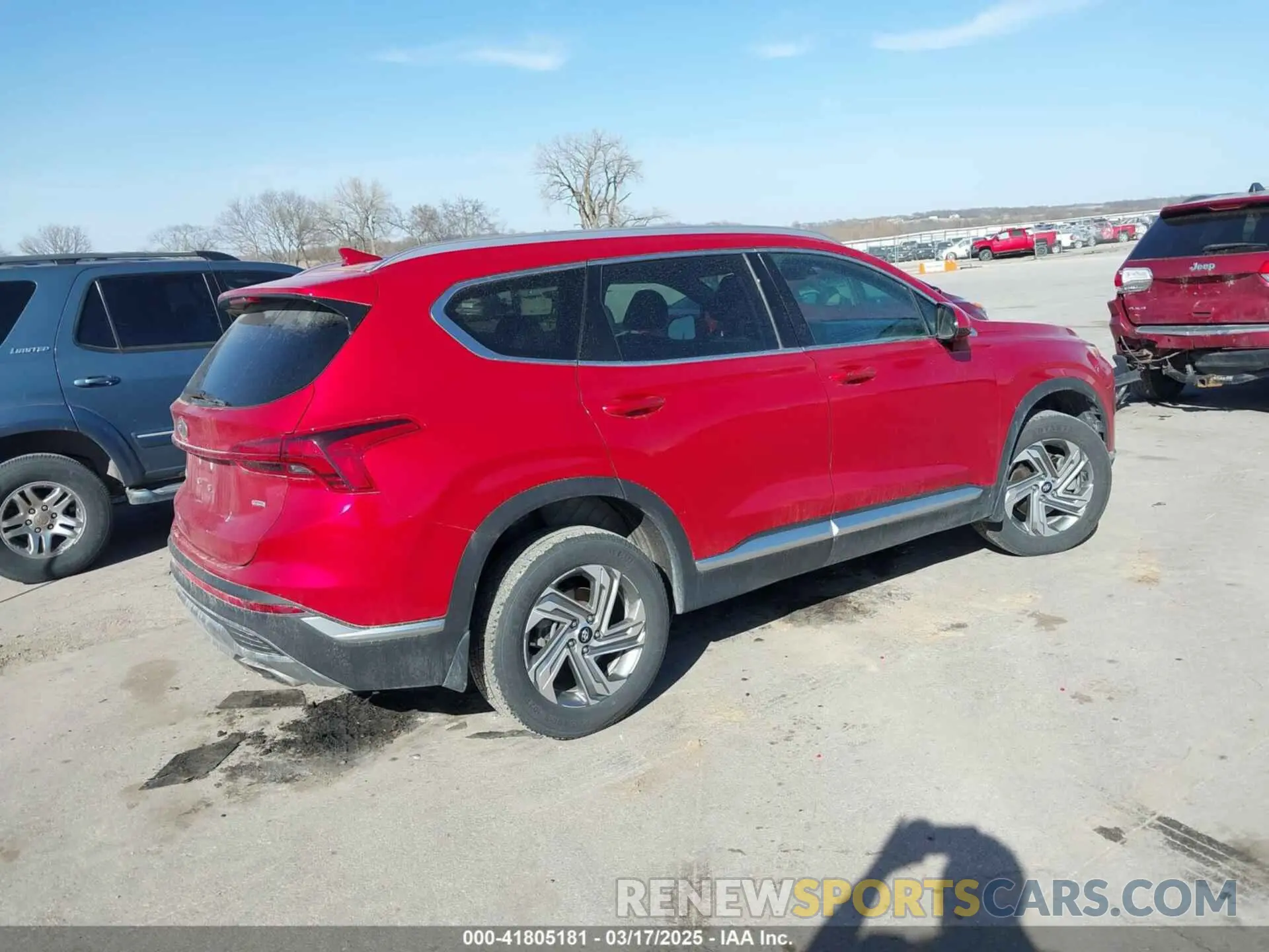 4 Photograph of a damaged car 5NMS2DAJ2MH348101 HYUNDAI SANTA FE 2021