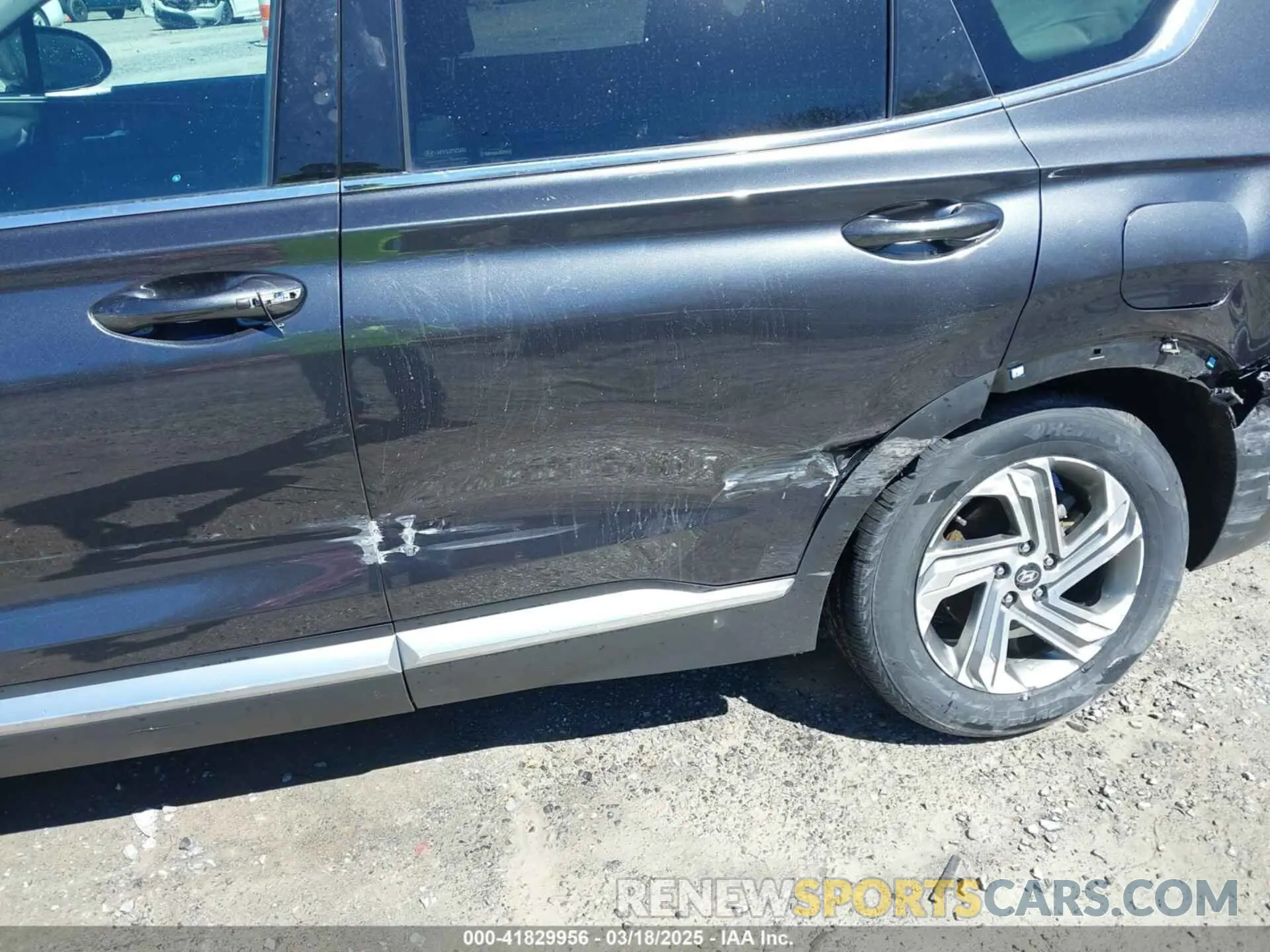 18 Photograph of a damaged car 5NMS2DAJ6MH346514 HYUNDAI SANTA FE 2021