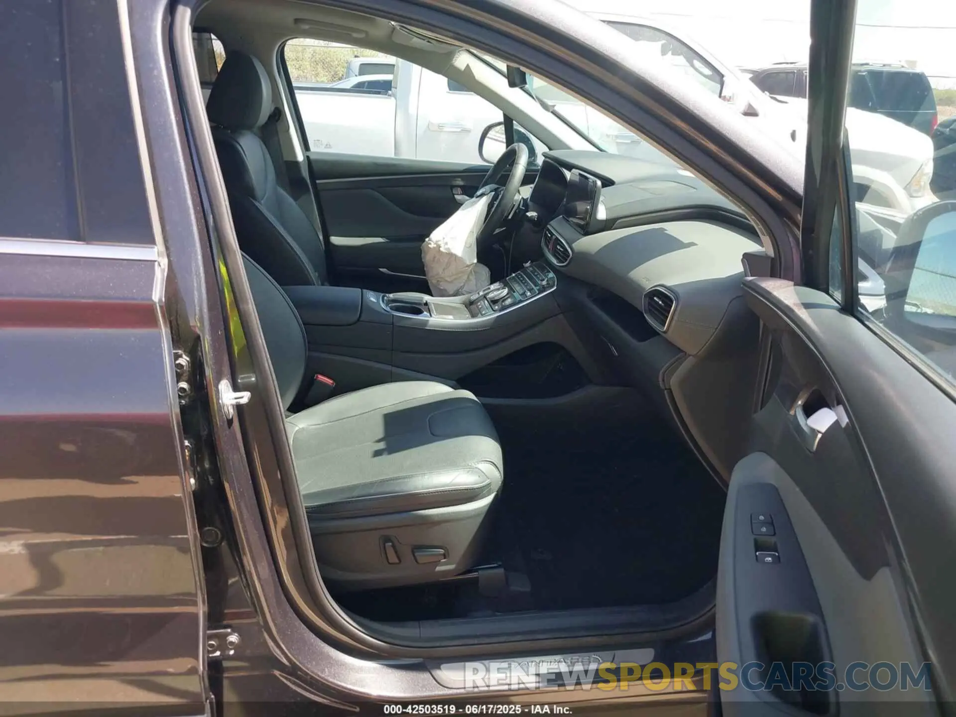 5 Photograph of a damaged car 5NMS4DALXMH343322 HYUNDAI SANTA FE 2021
