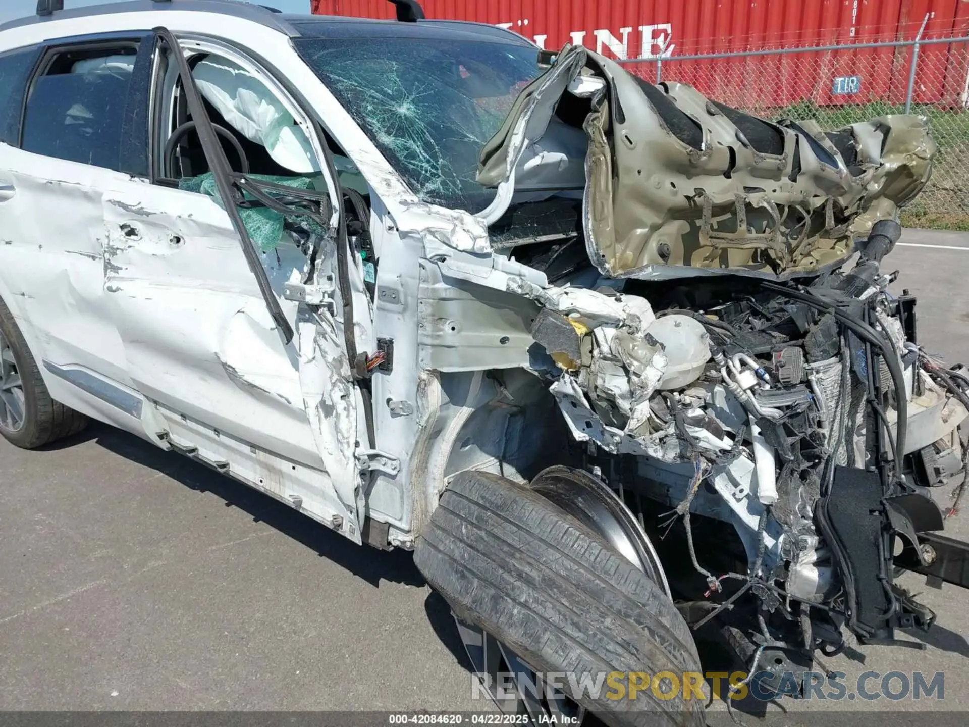 18 Photograph of a damaged car 5NMS5DAL9MH366488 HYUNDAI SANTA FE 2021