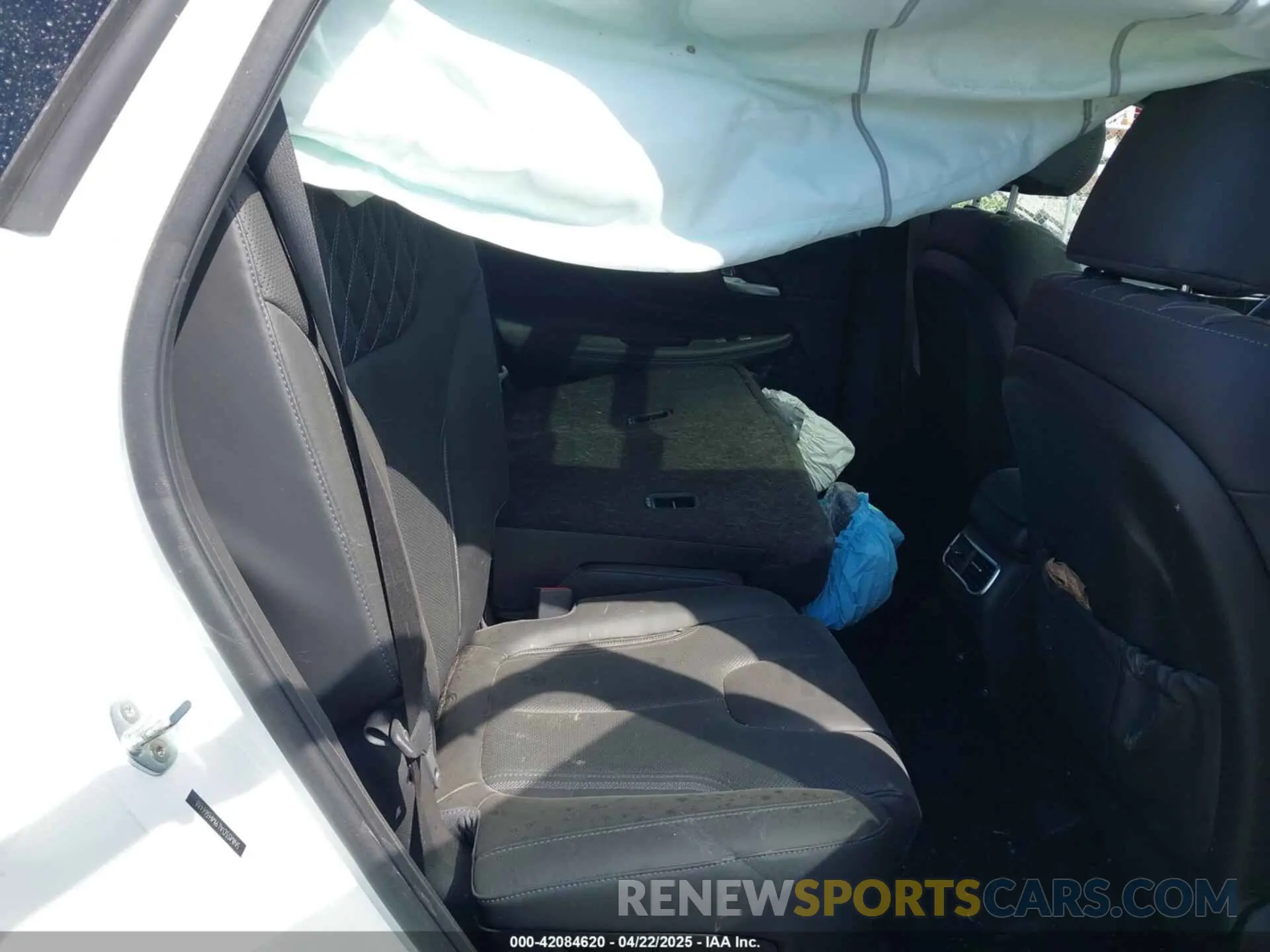 8 Photograph of a damaged car 5NMS5DAL9MH366488 HYUNDAI SANTA FE 2021