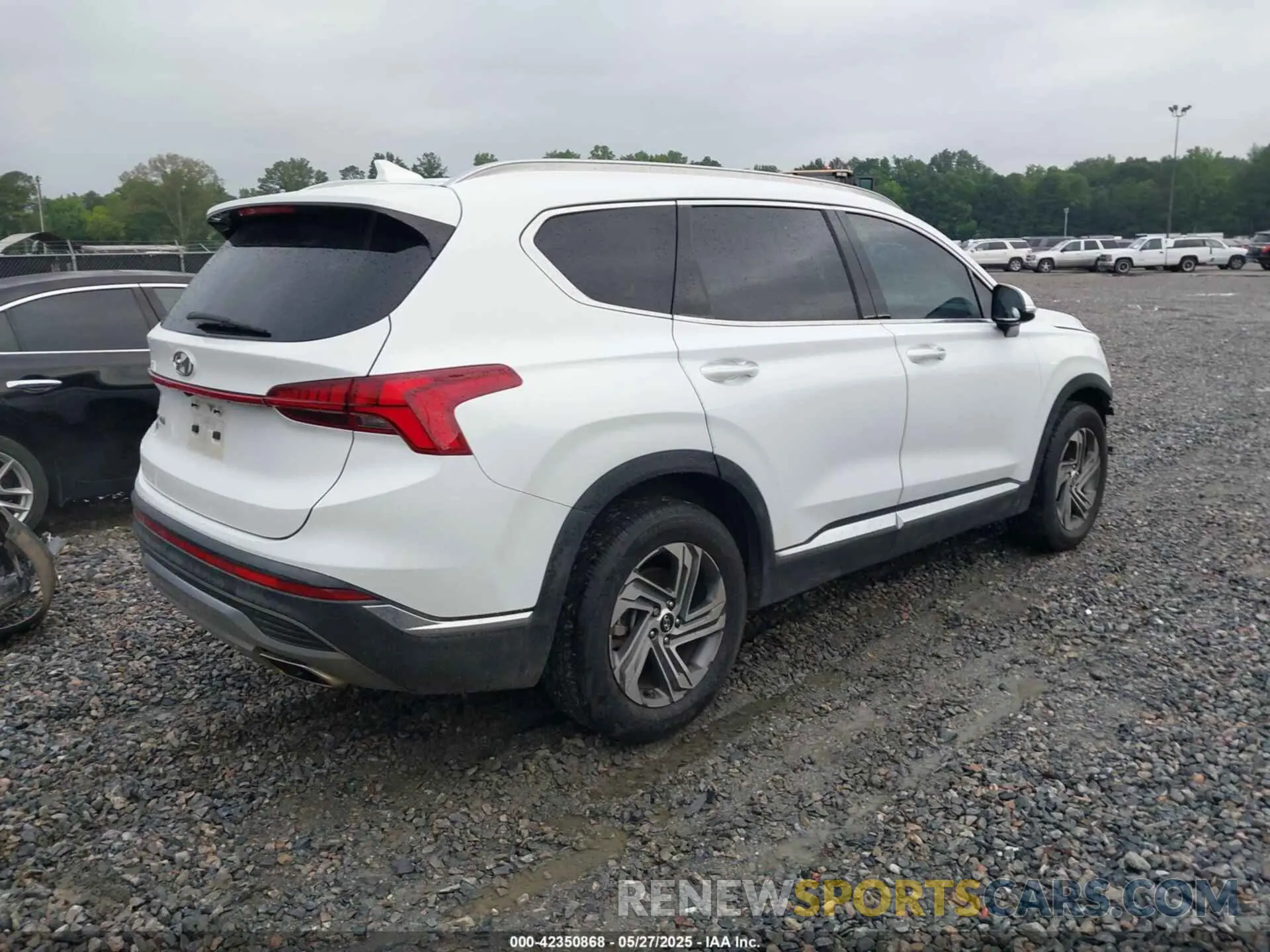 4 Photograph of a damaged car 5NMS64AJ0MH303694 HYUNDAI SANTA FE 2021