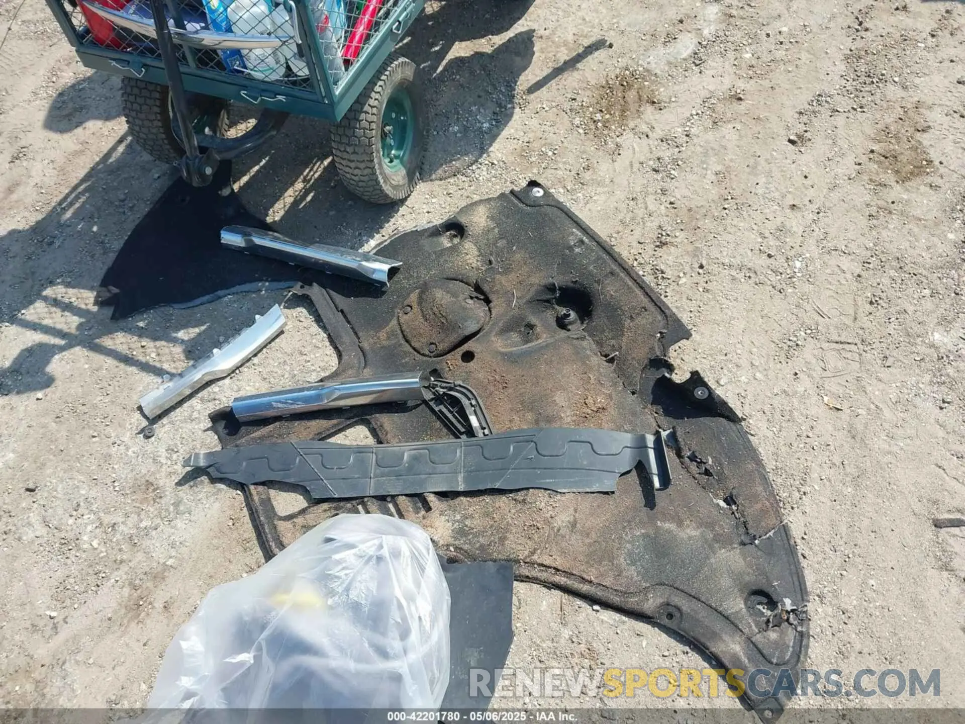 12 Photograph of a damaged car 5NMS64AJ3MH331523 HYUNDAI SANTA FE 2021