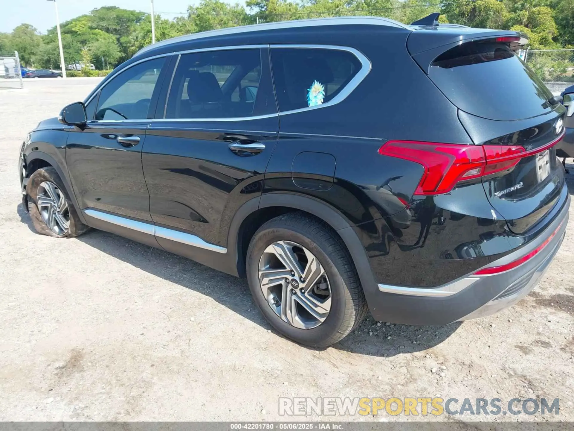 3 Photograph of a damaged car 5NMS64AJ3MH331523 HYUNDAI SANTA FE 2021