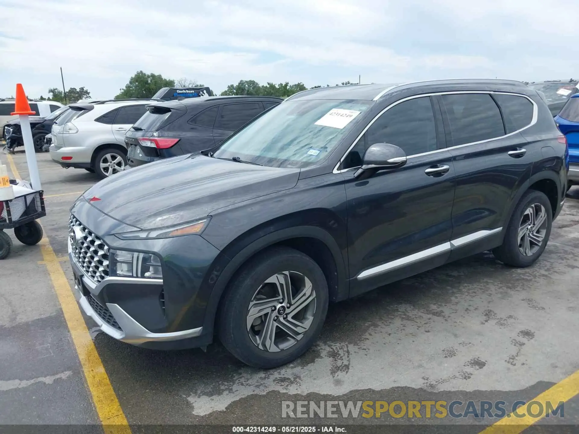 2 Photograph of a damaged car 5NMS64AJ4MH316691 HYUNDAI SANTA FE 2021