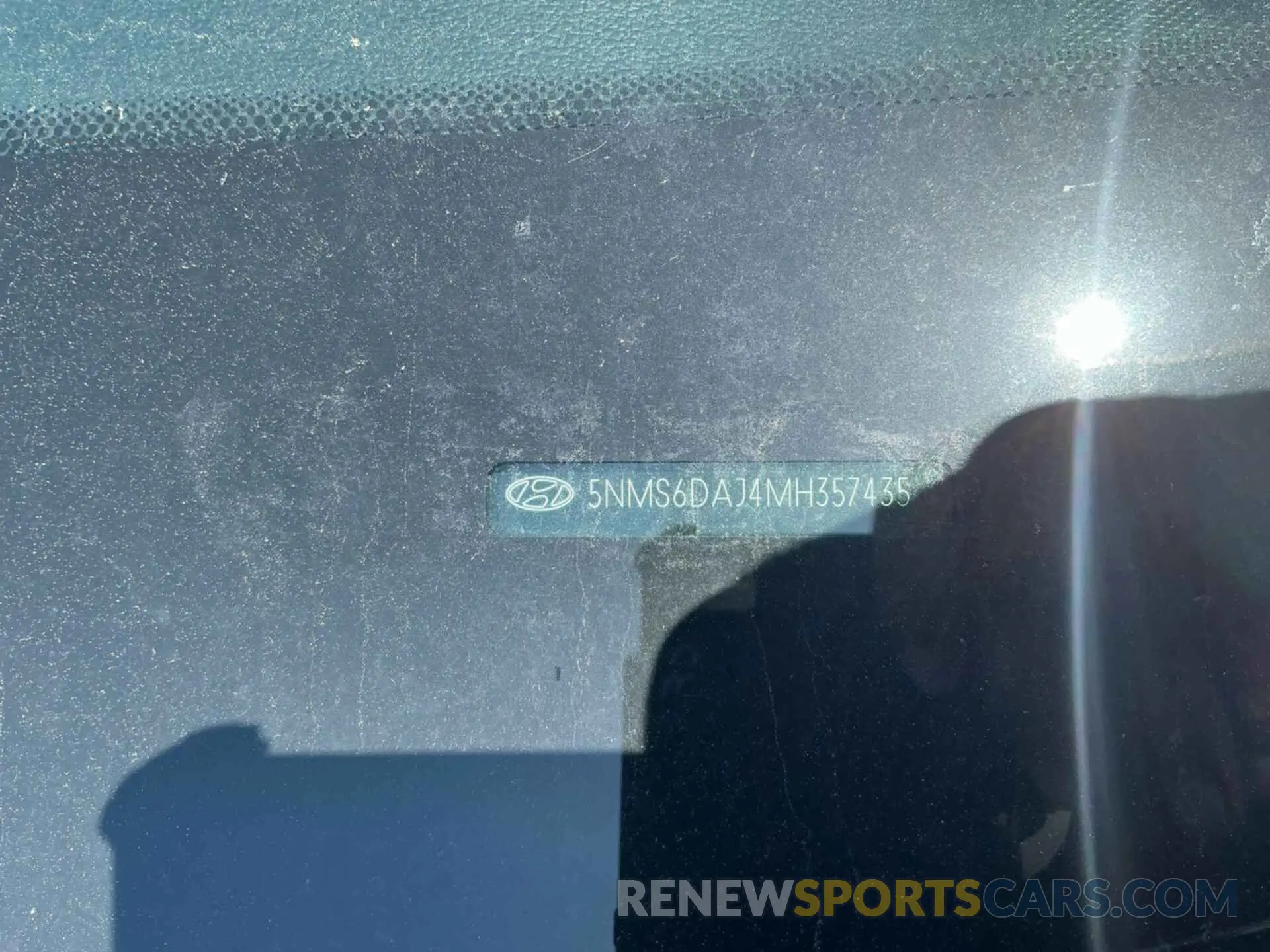 4 Photograph of a damaged car 5NMS6DAJ4MH357435 HYUNDAI SANTA FE 2021