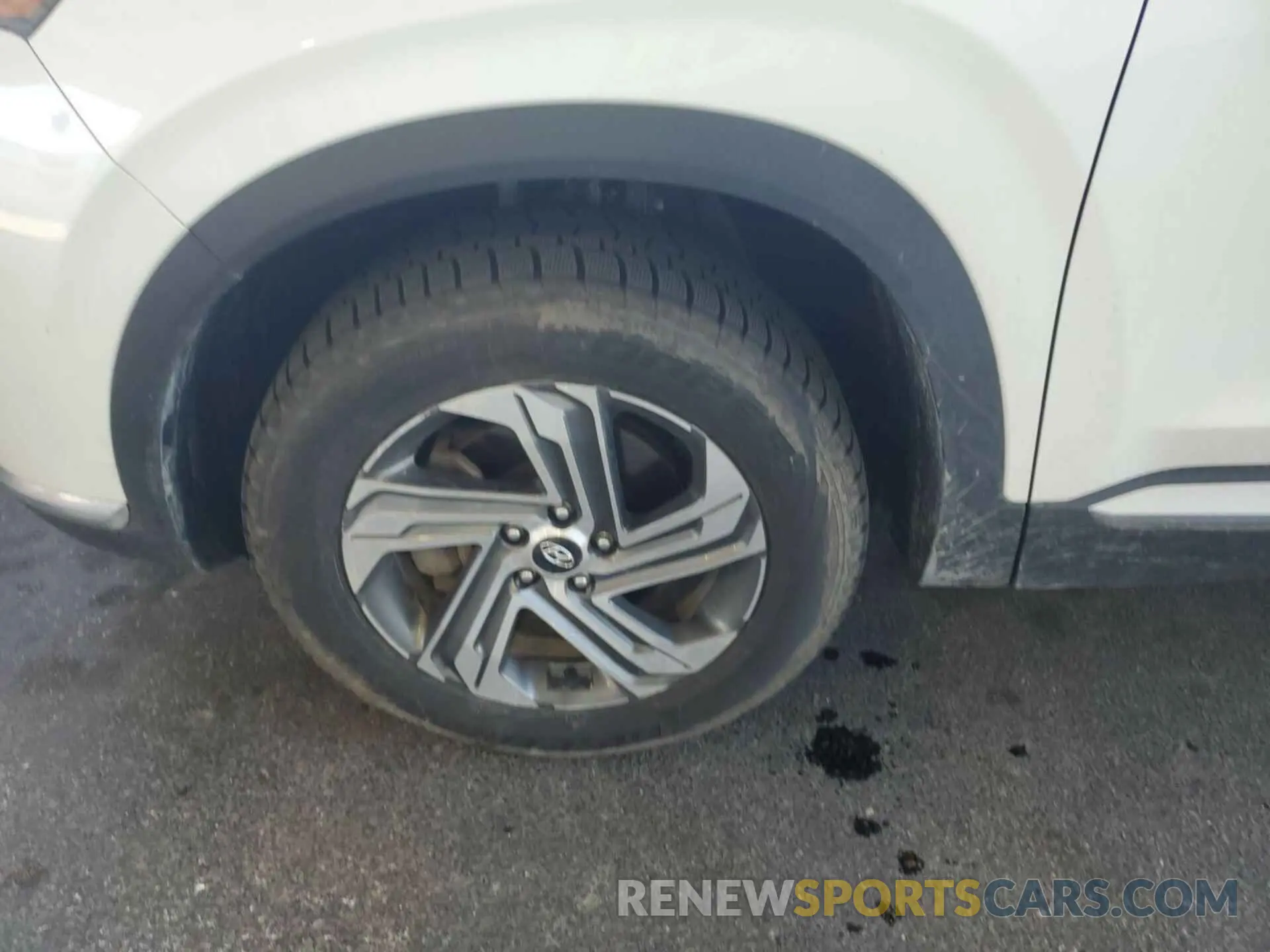 12 Photograph of a damaged car 5NMS6DAJXMH355804 HYUNDAI SANTA FE 2021