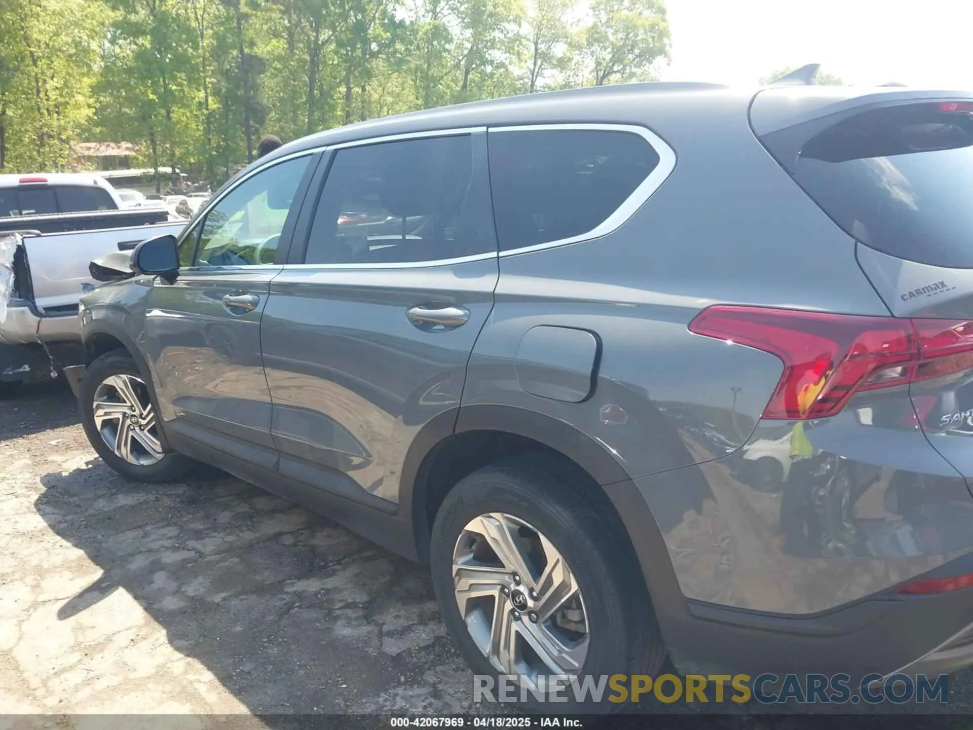 14 Photograph of a damaged car 5NMS14AJ5NH427881 HYUNDAI SANTA FE 2022