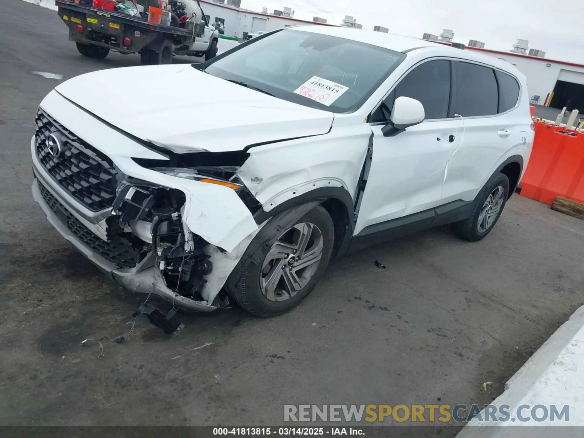 2 Photograph of a damaged car 5NMS14AJ6NH425735 HYUNDAI SANTA FE 2022