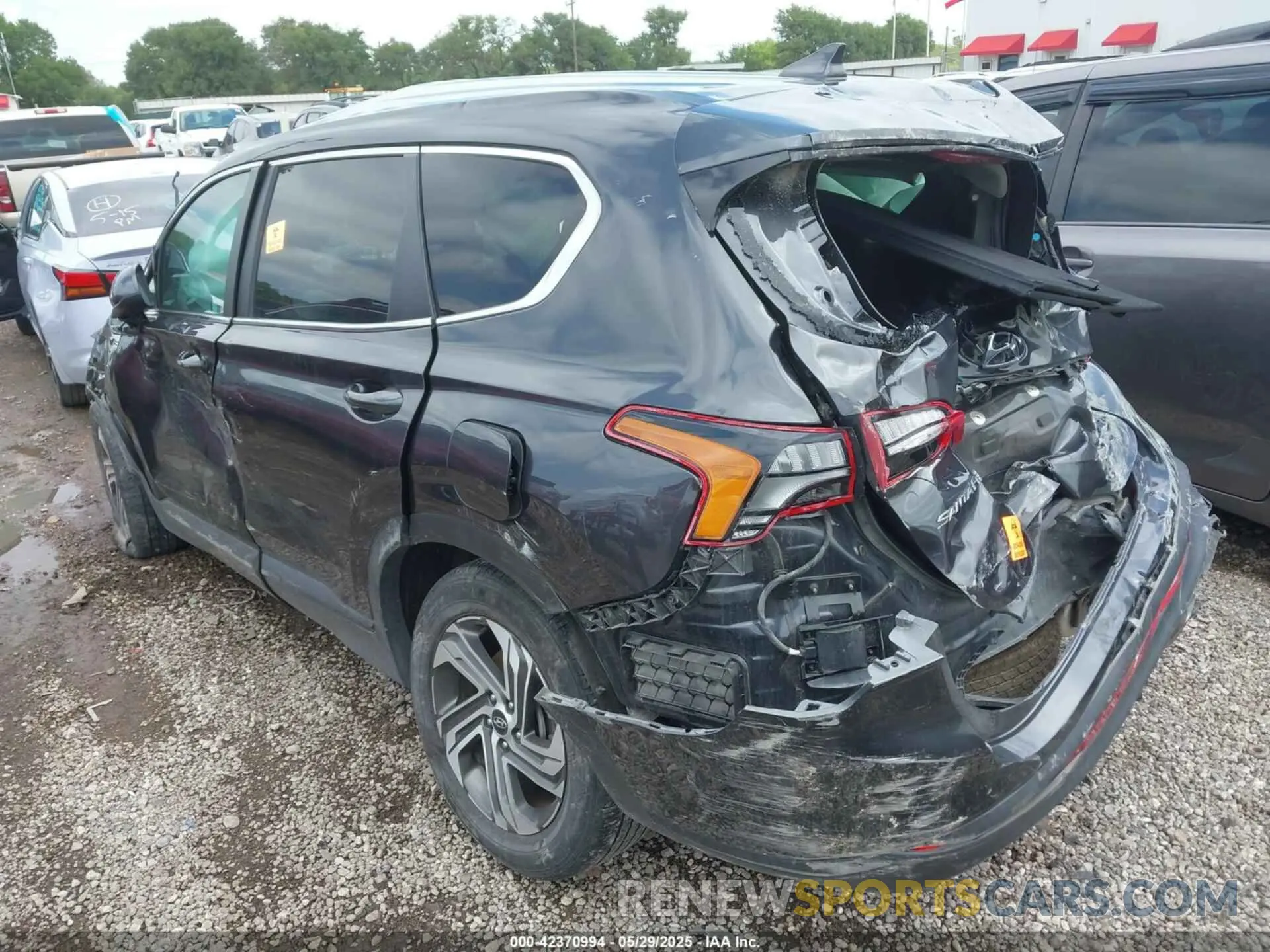 3 Photograph of a damaged car 5NMS14AJ9NH429794 HYUNDAI SANTA FE 2022