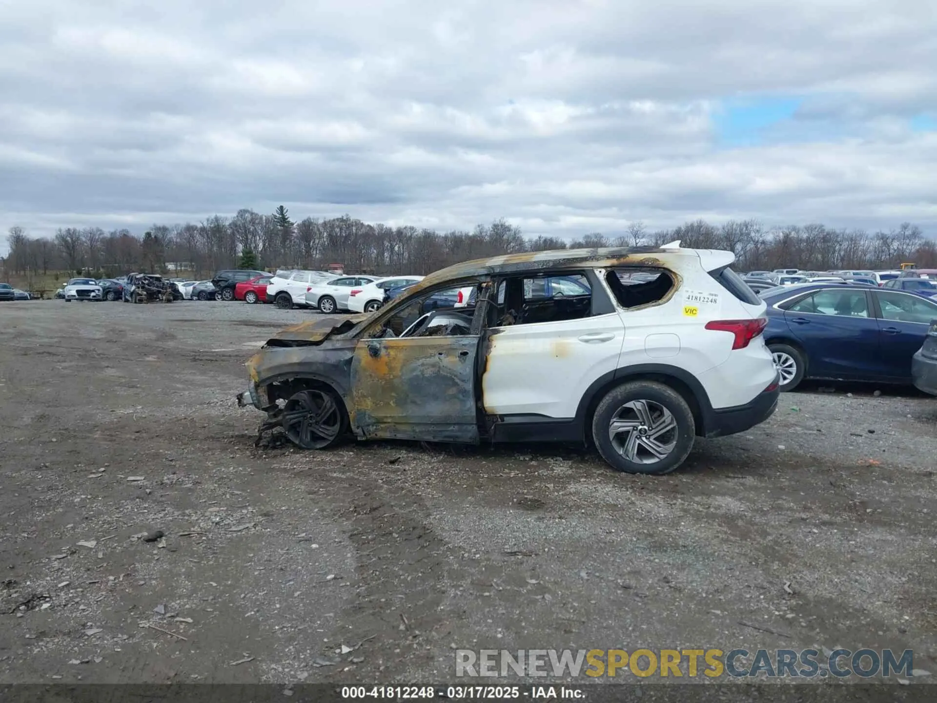 13 Photograph of a damaged car 5NMS1DAJ1NH417462 HYUNDAI SANTA FE 2022