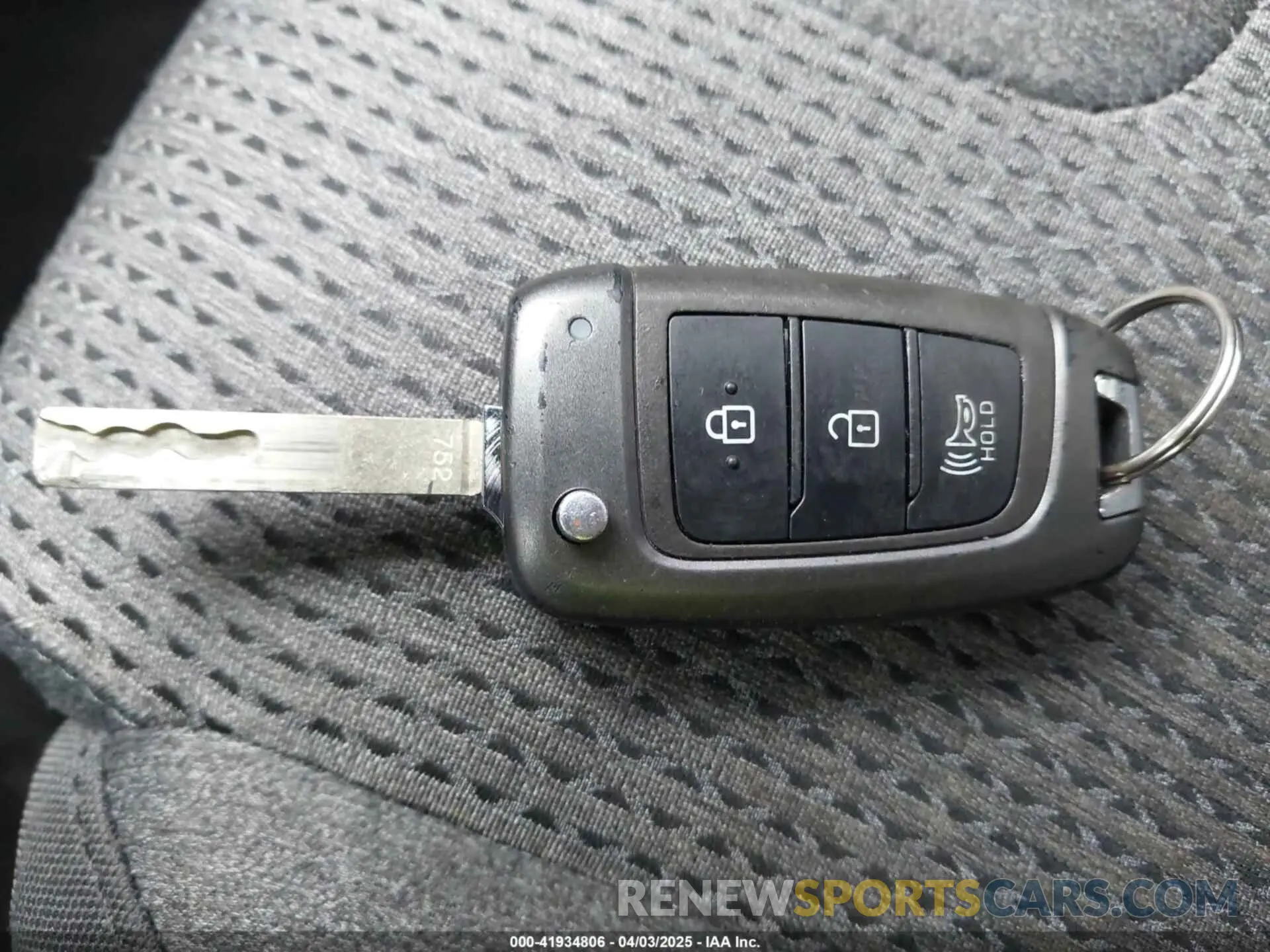 11 Photograph of a damaged car 5NMS1DAJ7NH383754 HYUNDAI SANTA FE 2022