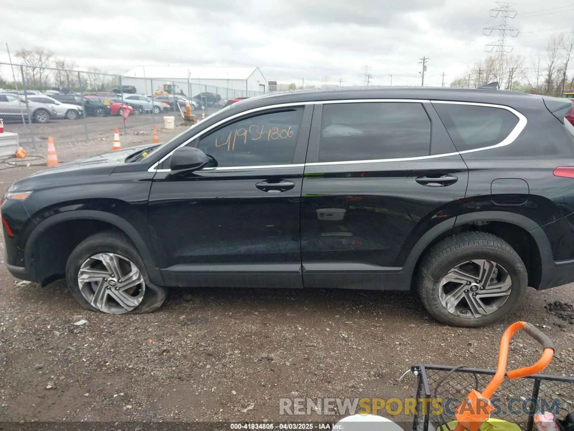 14 Photograph of a damaged car 5NMS1DAJ7NH383754 HYUNDAI SANTA FE 2022