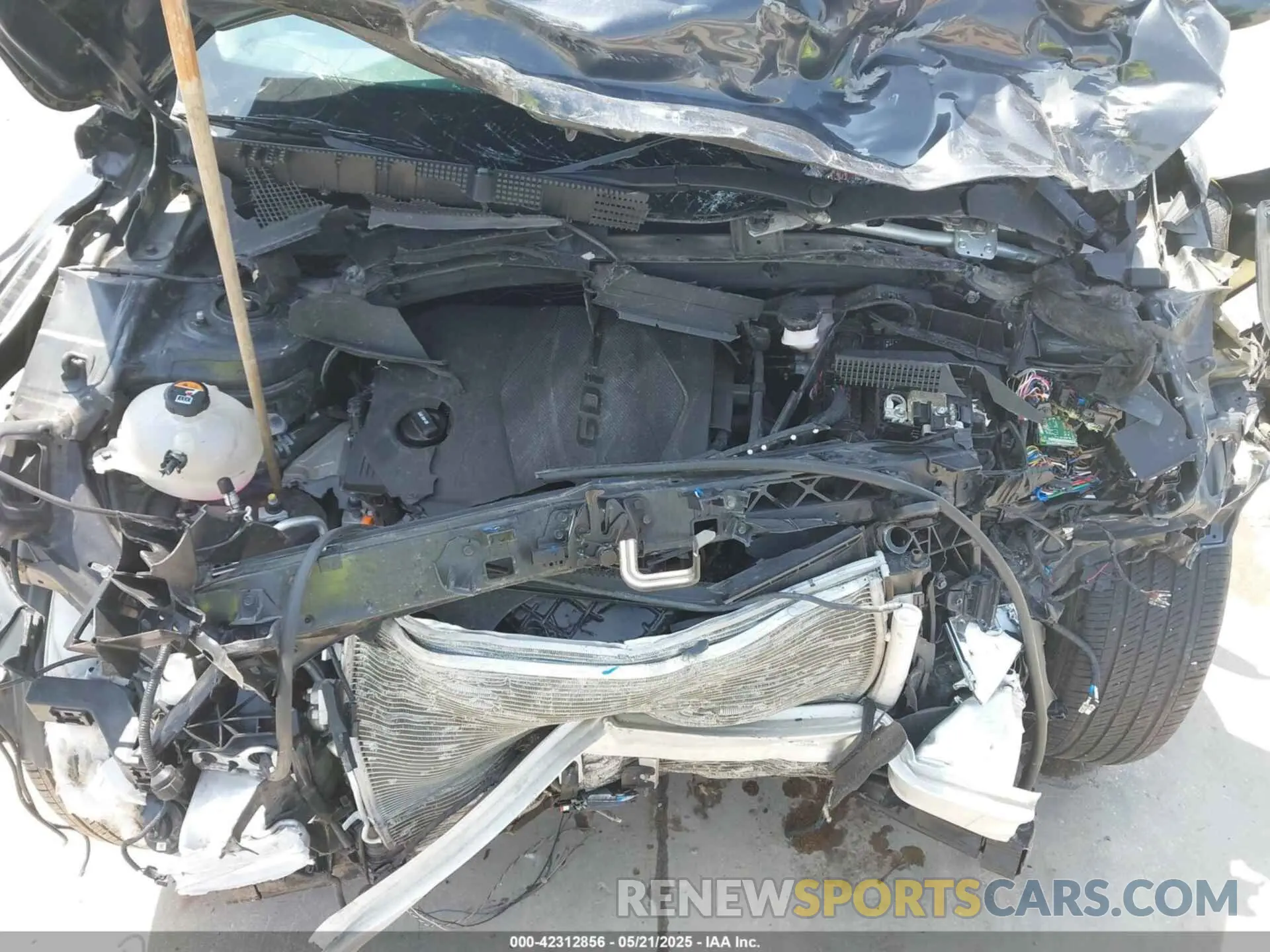 10 Photograph of a damaged car 5NMS24AJ3NH482116 HYUNDAI SANTA FE 2022