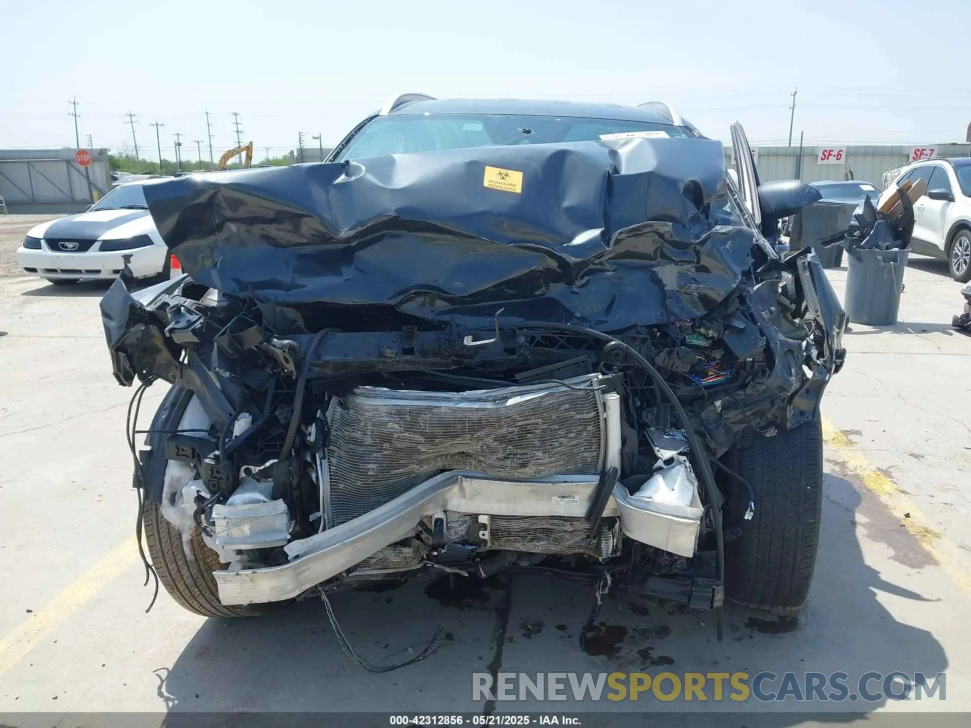 11 Photograph of a damaged car 5NMS24AJ3NH482116 HYUNDAI SANTA FE 2022