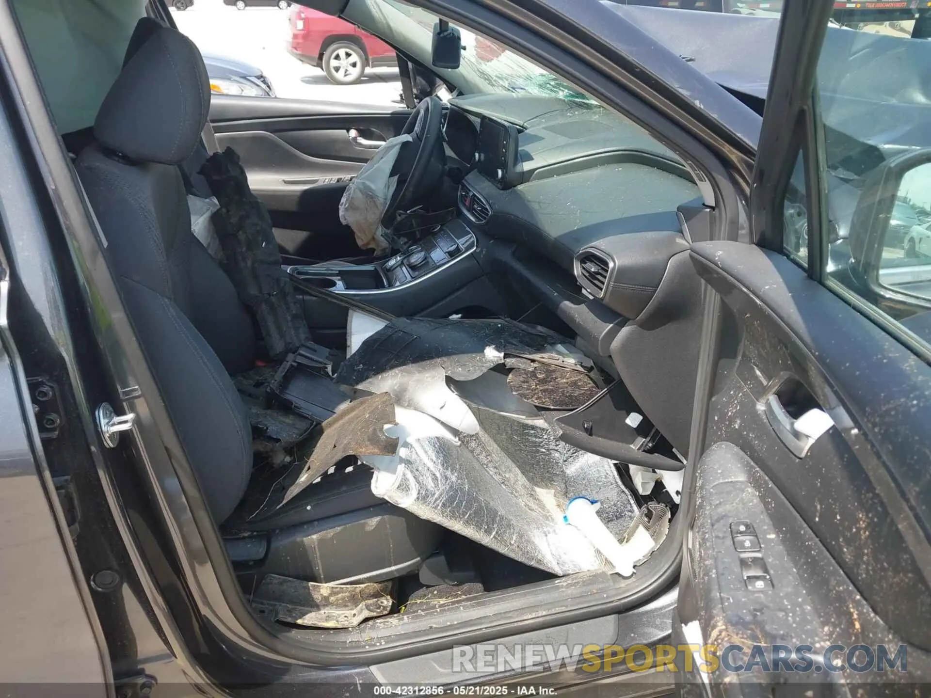 5 Photograph of a damaged car 5NMS24AJ3NH482116 HYUNDAI SANTA FE 2022