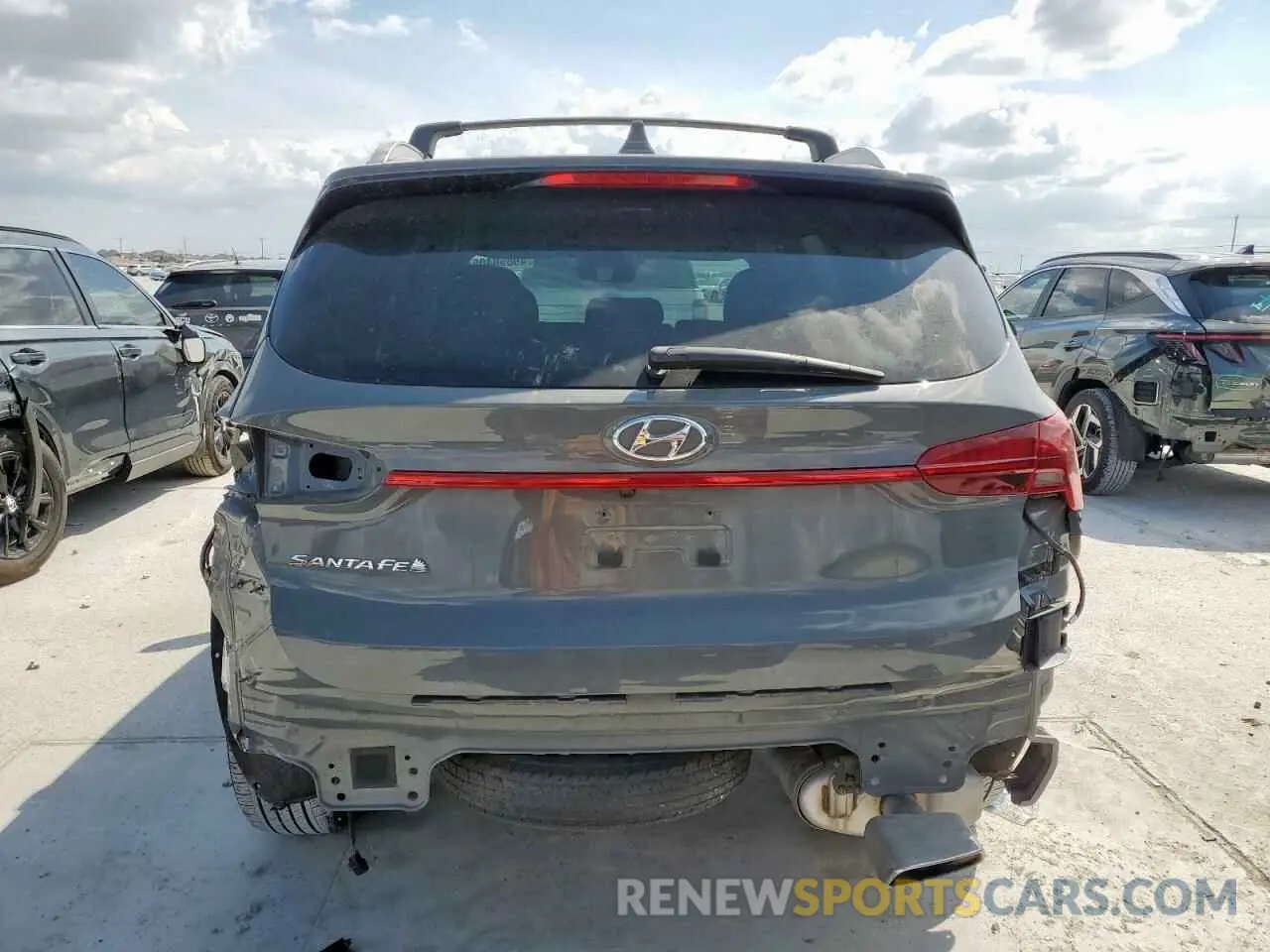 6 Photograph of a damaged car 5NMS24AJ4NH376404 HYUNDAI SANTA FE 2022