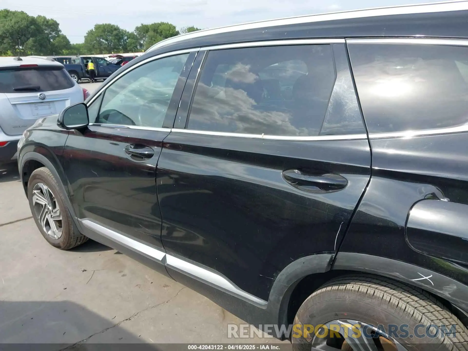 15 Photograph of a damaged car 5NMS24AJ7NH377241 HYUNDAI SANTA FE 2022