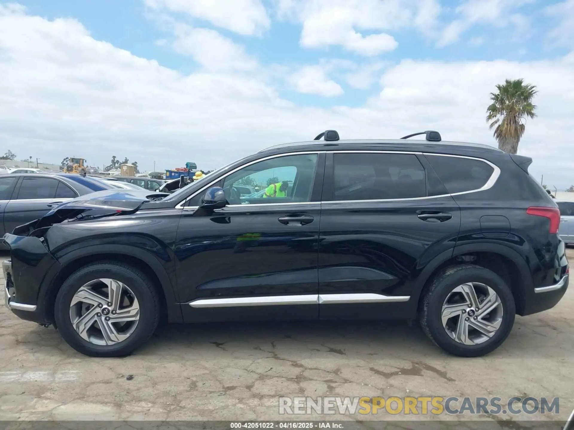 14 Photograph of a damaged car 5NMS24AJ9NH373112 HYUNDAI SANTA FE 2022