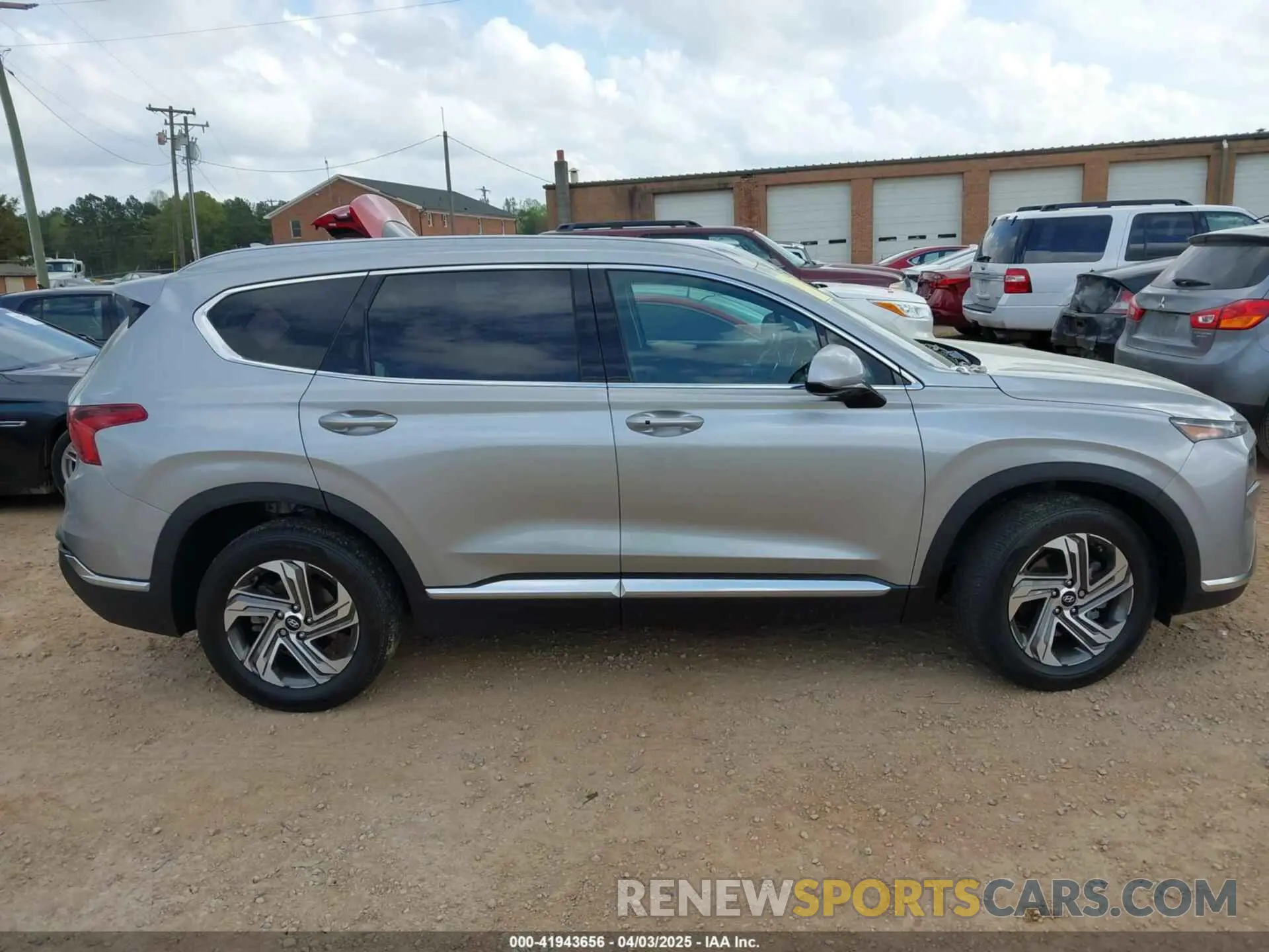 13 Photograph of a damaged car 5NMS24AJXNH412919 HYUNDAI SANTA FE 2022