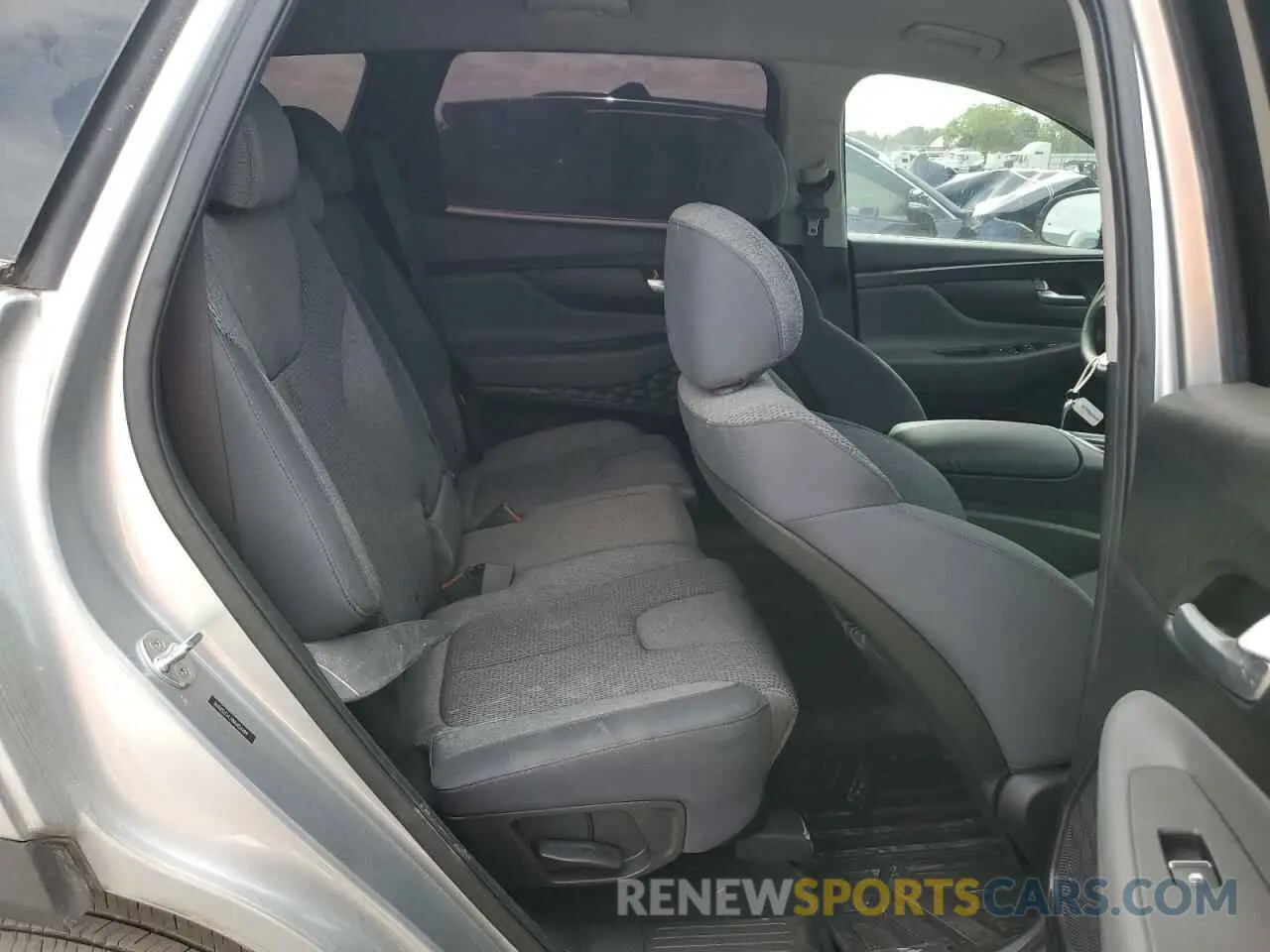 10 Photograph of a damaged car 5NMS2DAJ1NH454489 HYUNDAI SANTA FE 2022
