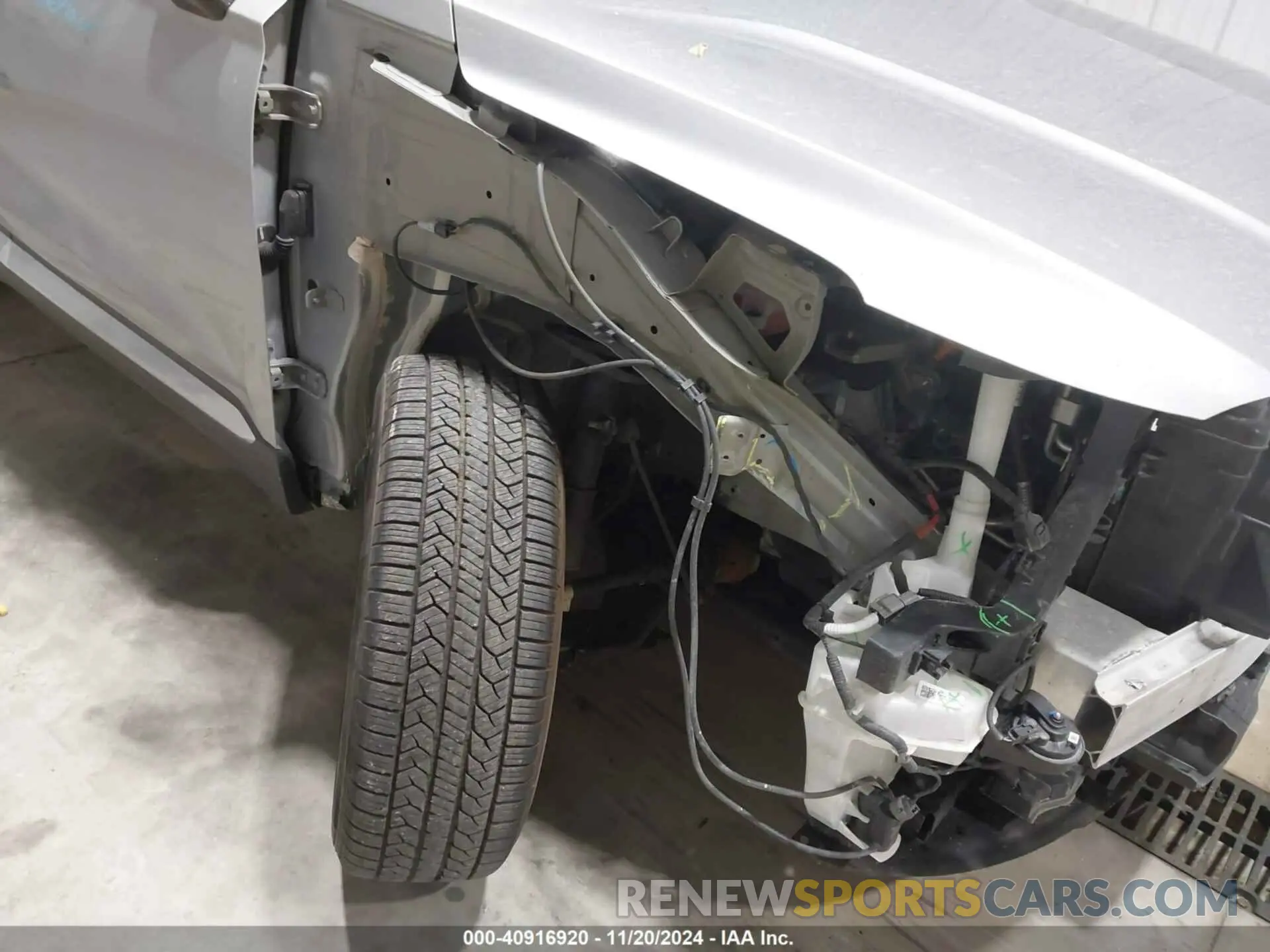 18 Photograph of a damaged car 5NMS2DAJ1NH473091 HYUNDAI SANTA FE 2022