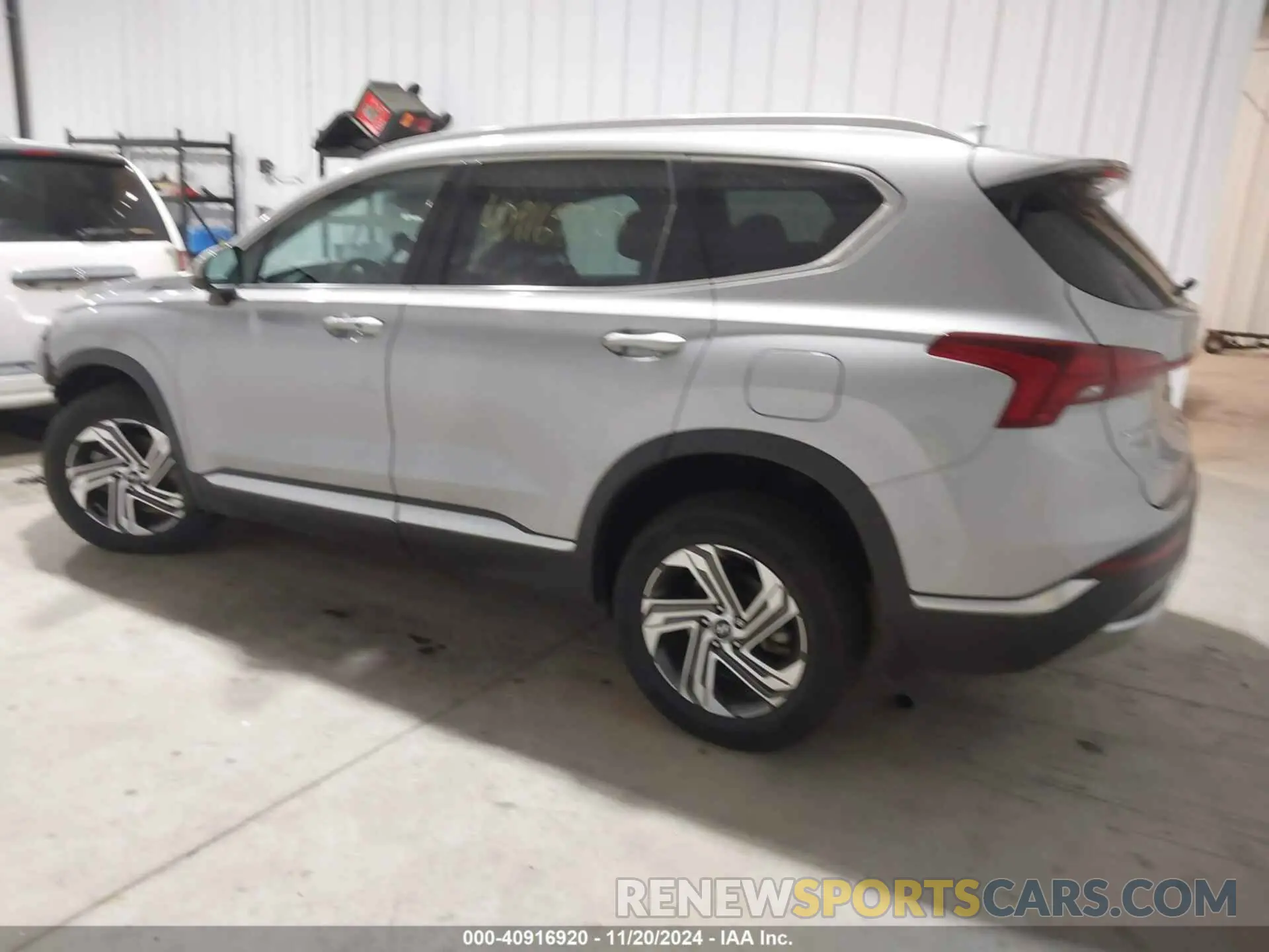 3 Photograph of a damaged car 5NMS2DAJ1NH473091 HYUNDAI SANTA FE 2022