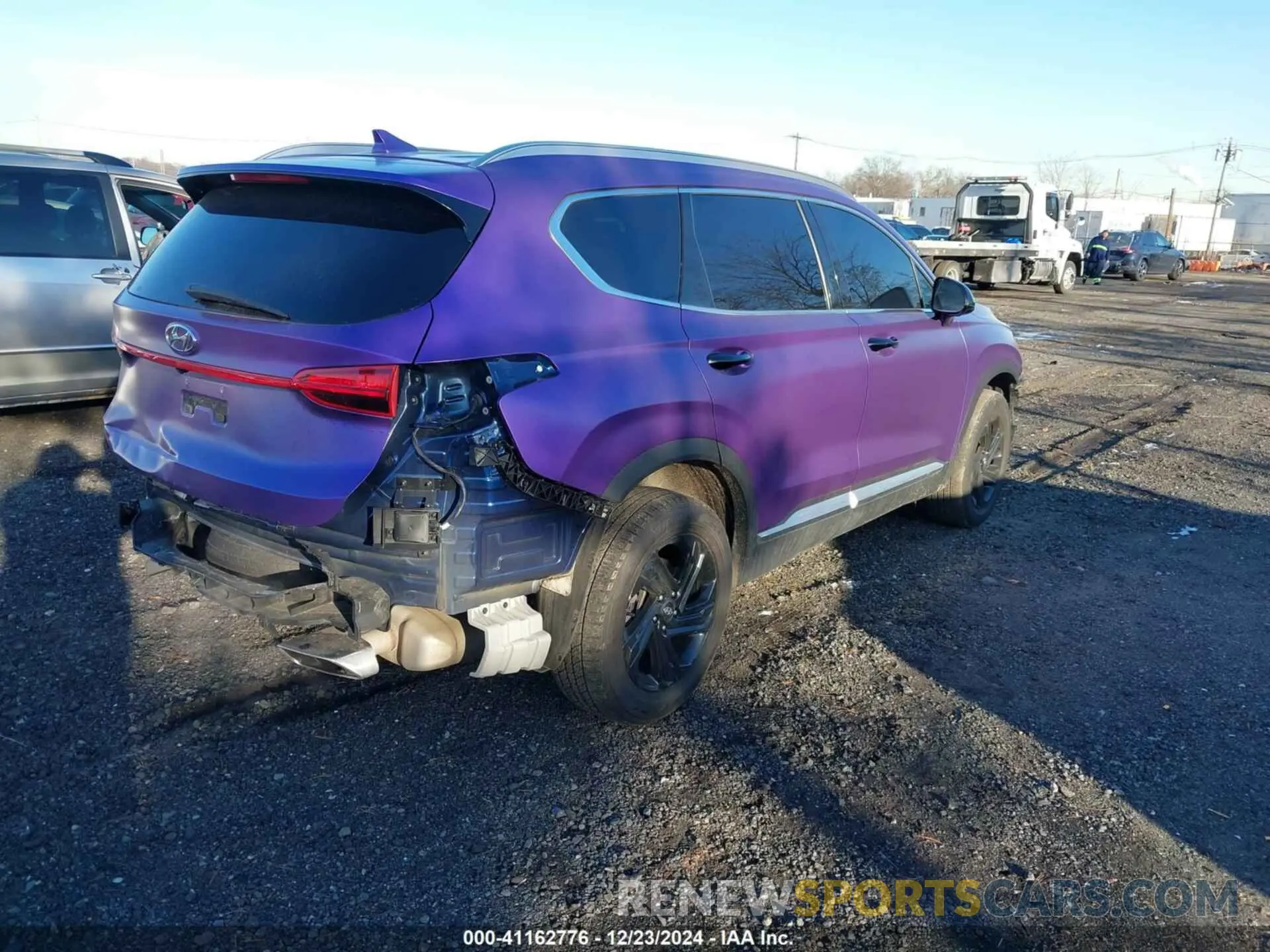 4 Photograph of a damaged car 5NMS2DAJ3NH410199 HYUNDAI SANTA FE 2022