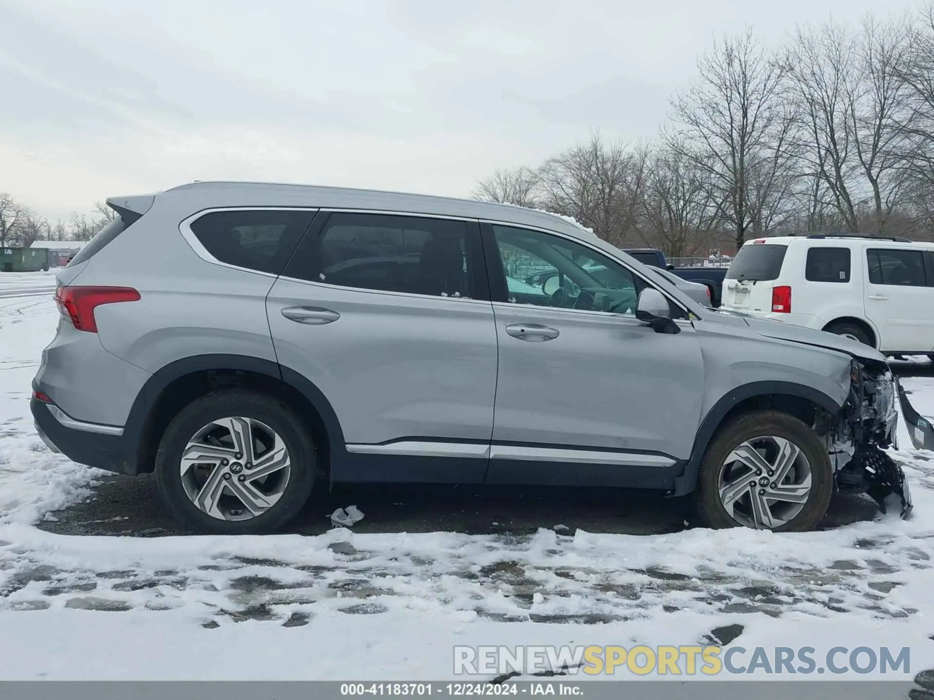 13 Photograph of a damaged car 5NMS2DAJ4NH410101 HYUNDAI SANTA FE 2022