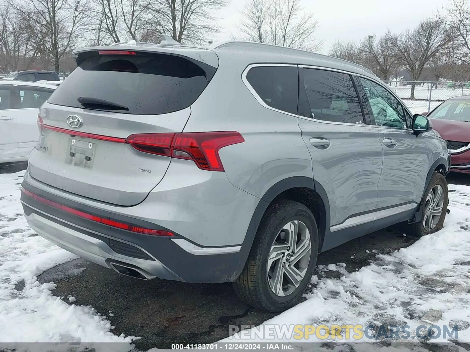 4 Photograph of a damaged car 5NMS2DAJ4NH410101 HYUNDAI SANTA FE 2022