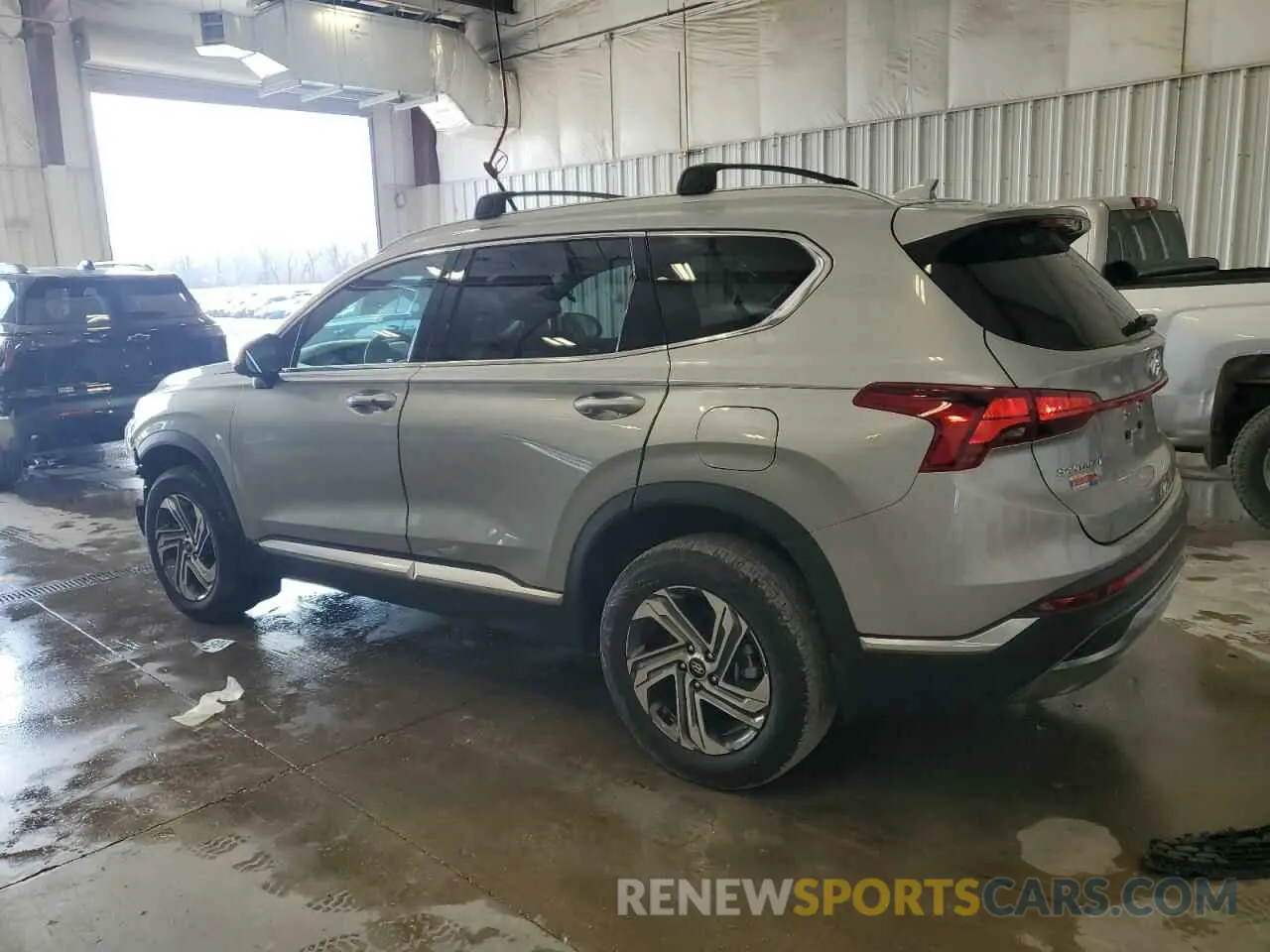 2 Photograph of a damaged car 5NMS2DAJ6NH470719 HYUNDAI SANTA FE 2022