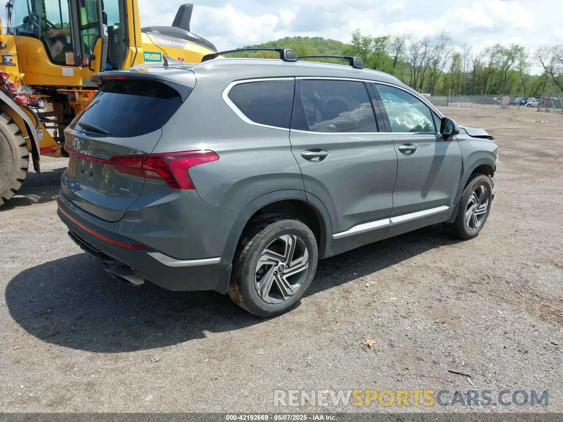 4 Photograph of a damaged car 5NMS2DAJXNH466107 HYUNDAI SANTA FE 2022