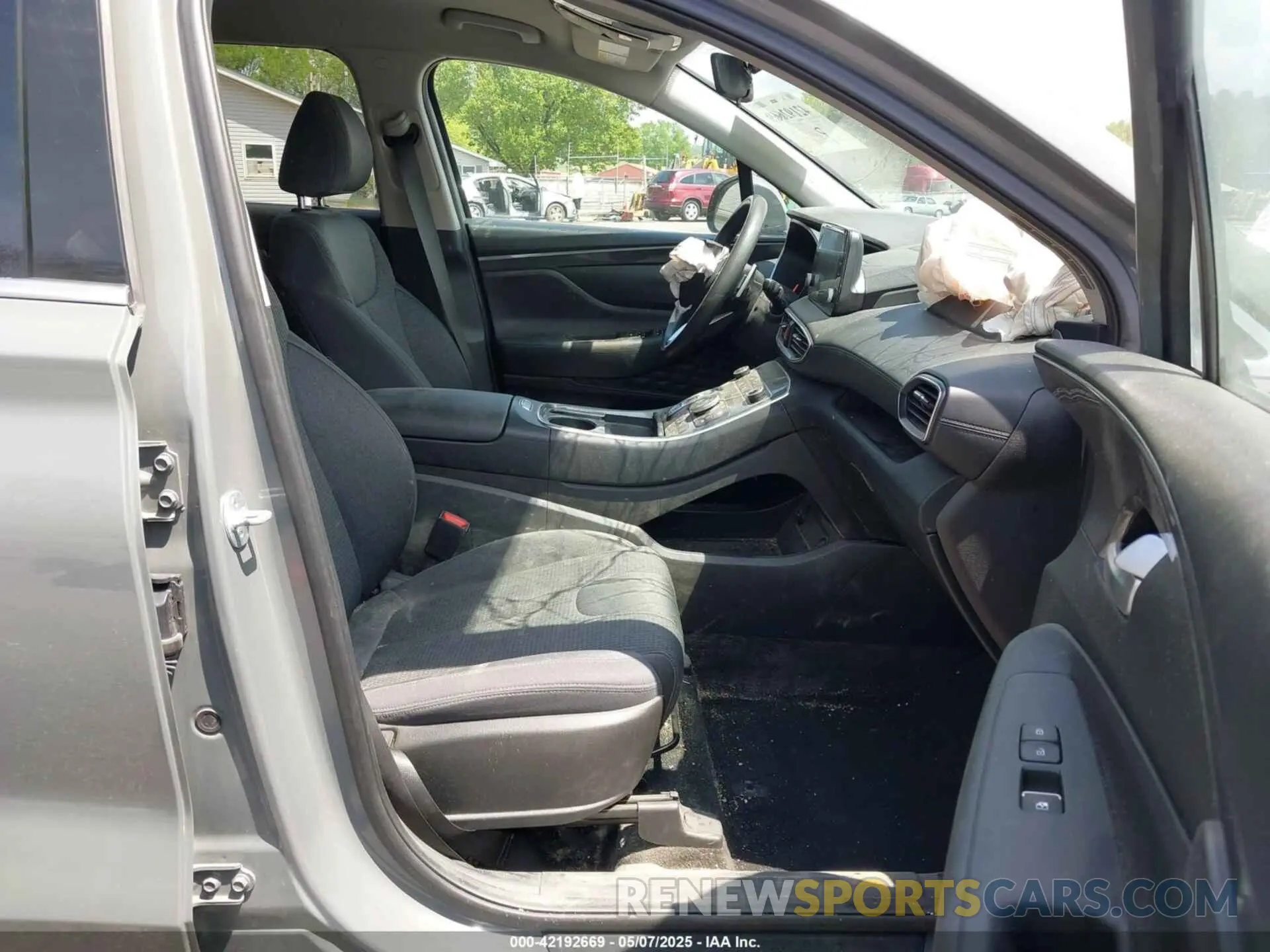 5 Photograph of a damaged car 5NMS2DAJXNH466107 HYUNDAI SANTA FE 2022
