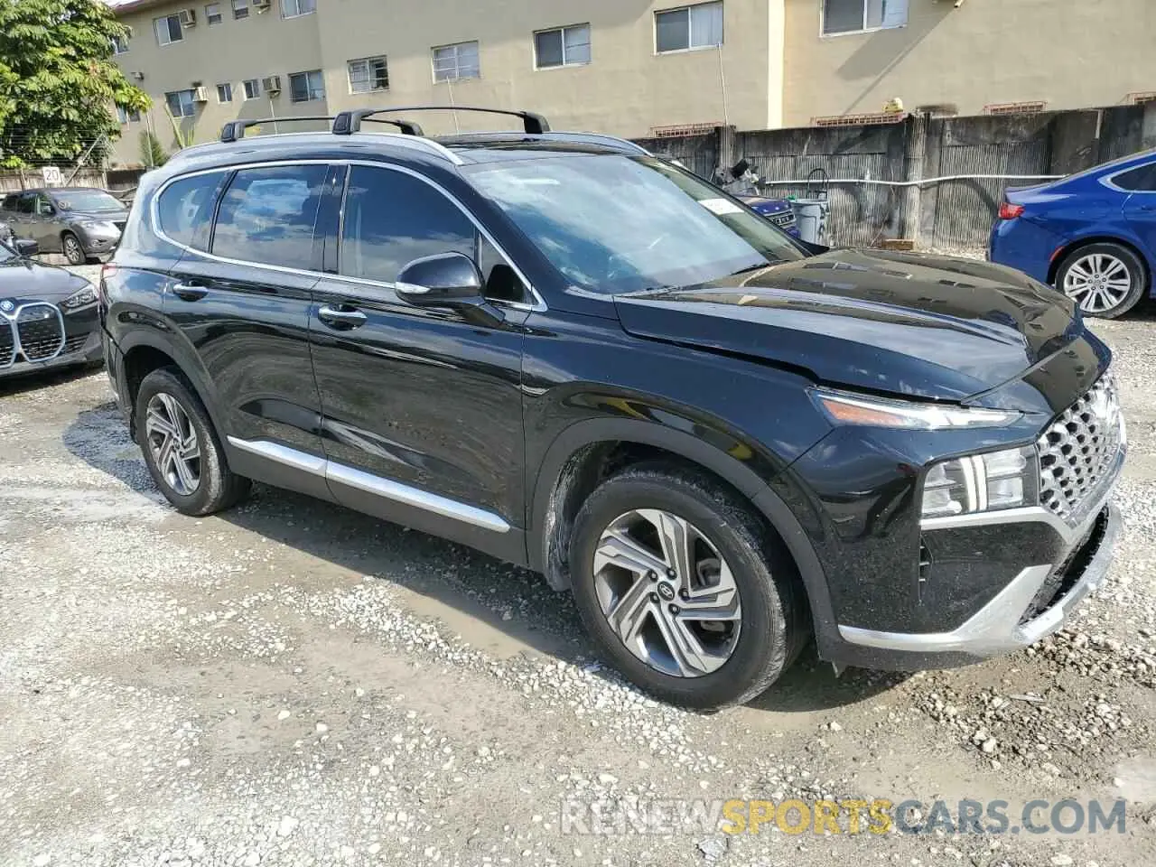 4 Photograph of a damaged car 5NMS34AJ6NH461743 HYUNDAI SANTA FE 2022