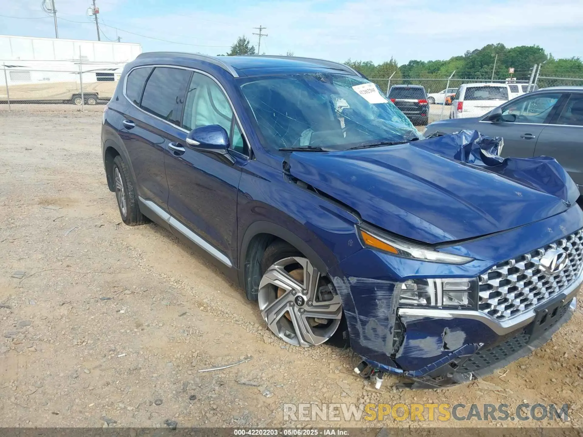 1 Photograph of a damaged car 5NMS3DAJ4NH380479 HYUNDAI SANTA FE 2022