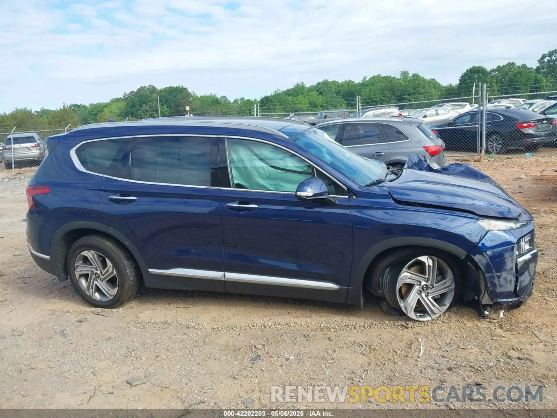13 Photograph of a damaged car 5NMS3DAJ4NH380479 HYUNDAI SANTA FE 2022
