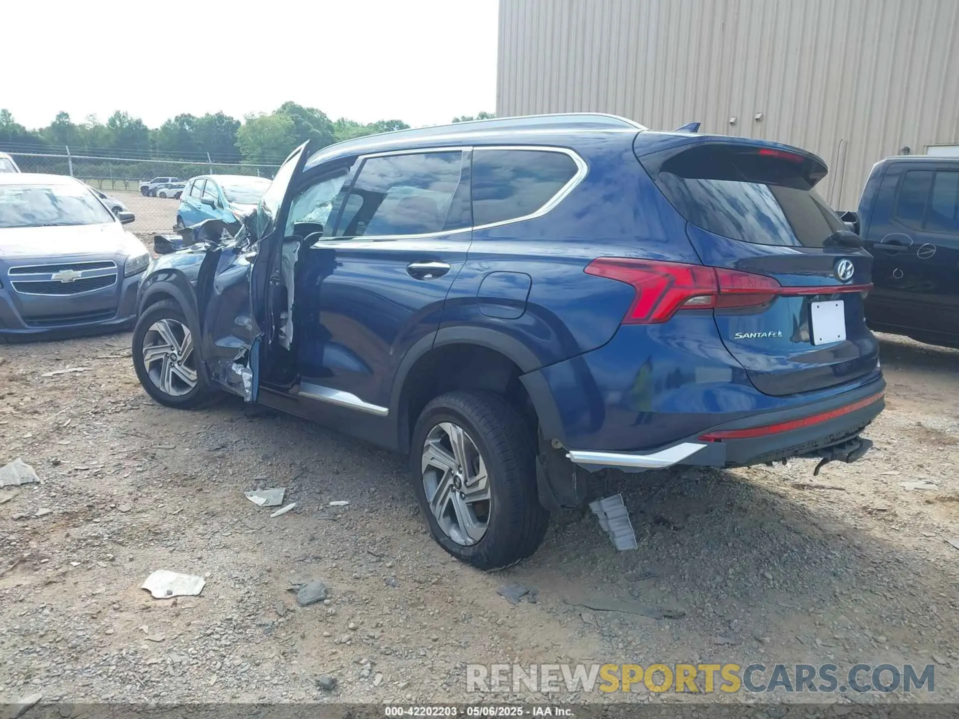 3 Photograph of a damaged car 5NMS3DAJ4NH380479 HYUNDAI SANTA FE 2022