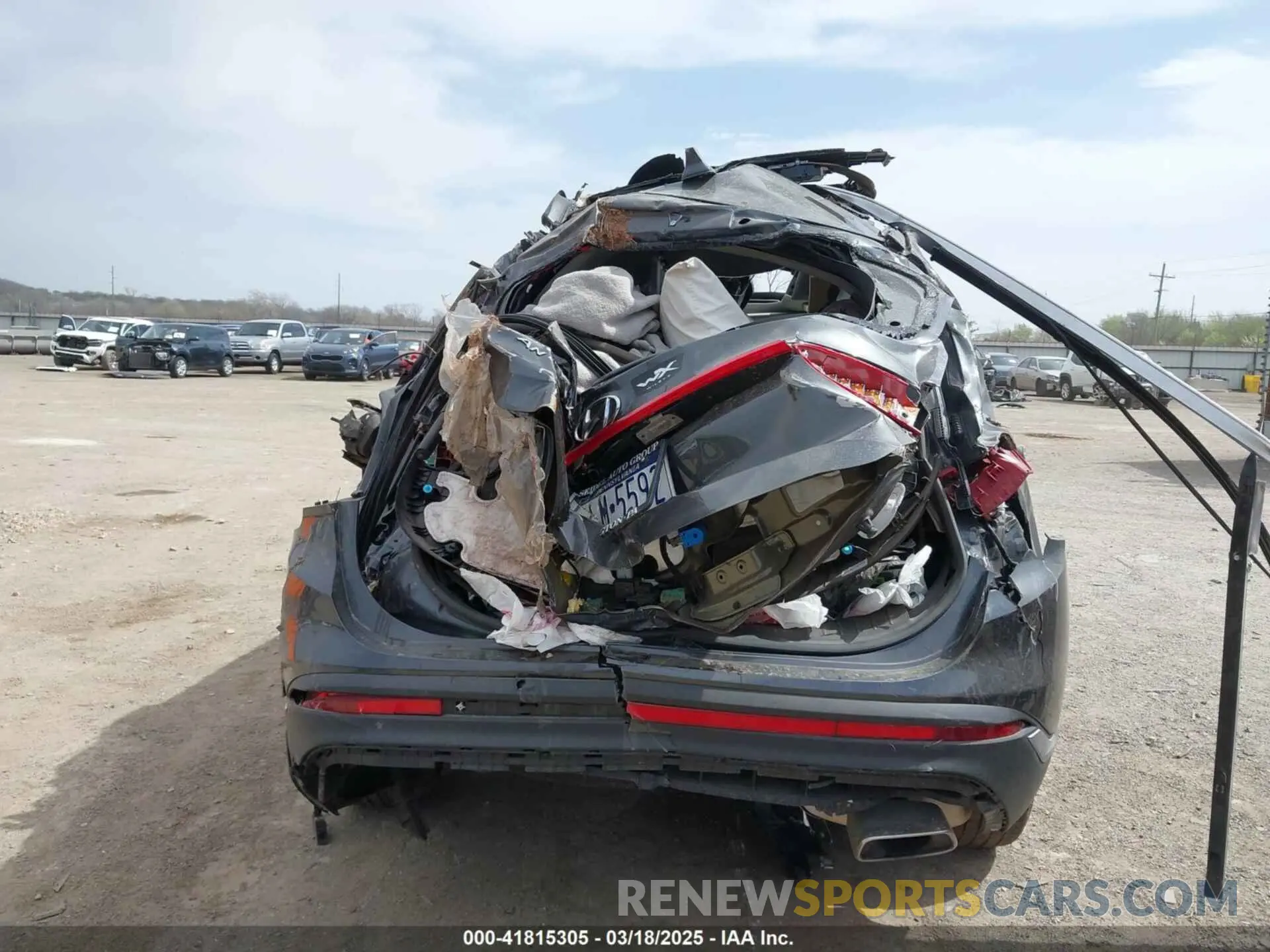 15 Photograph of a damaged car 5NMS3DAJ4NH456444 HYUNDAI SANTA FE 2022