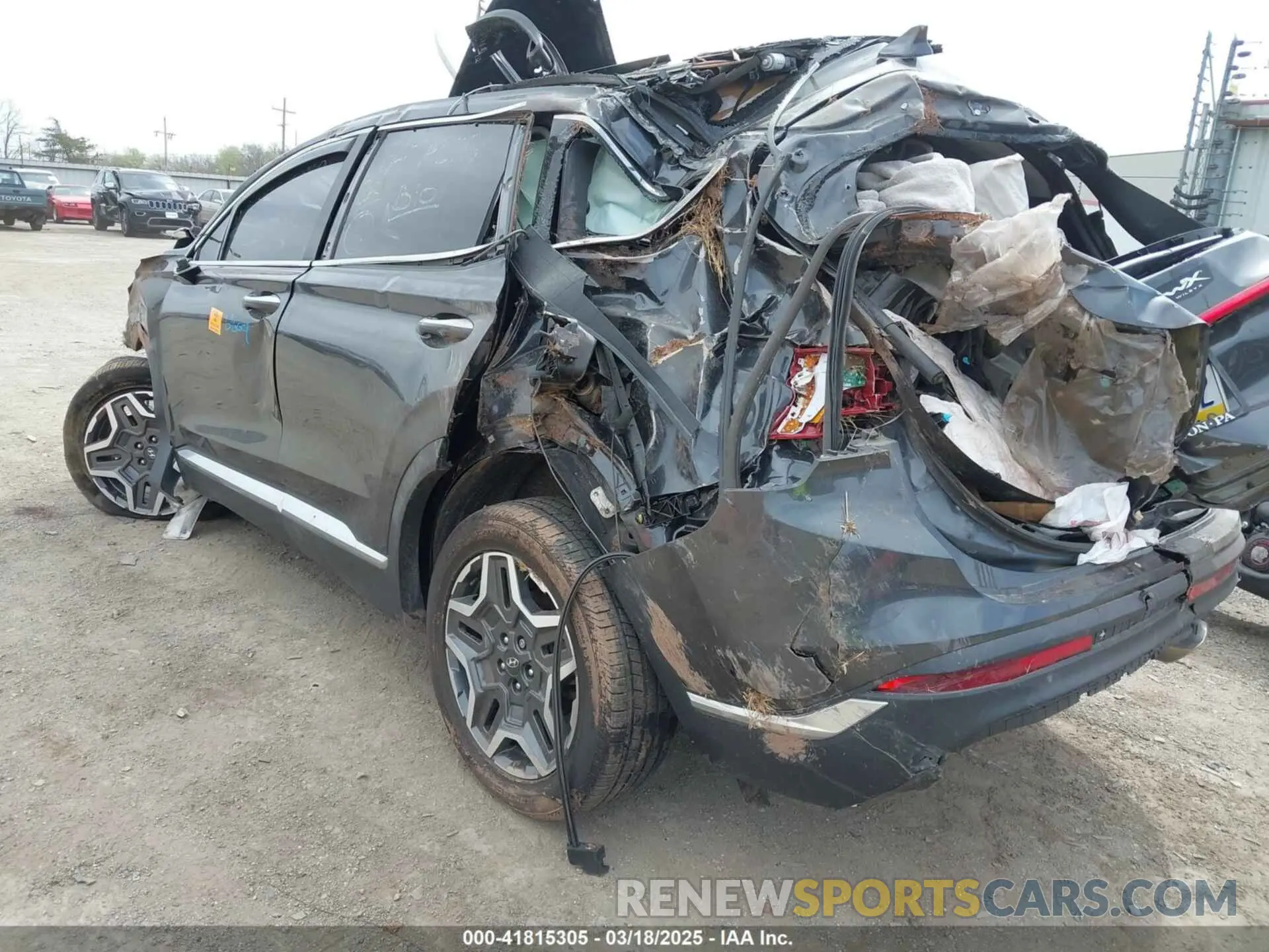 3 Photograph of a damaged car 5NMS3DAJ4NH456444 HYUNDAI SANTA FE 2022