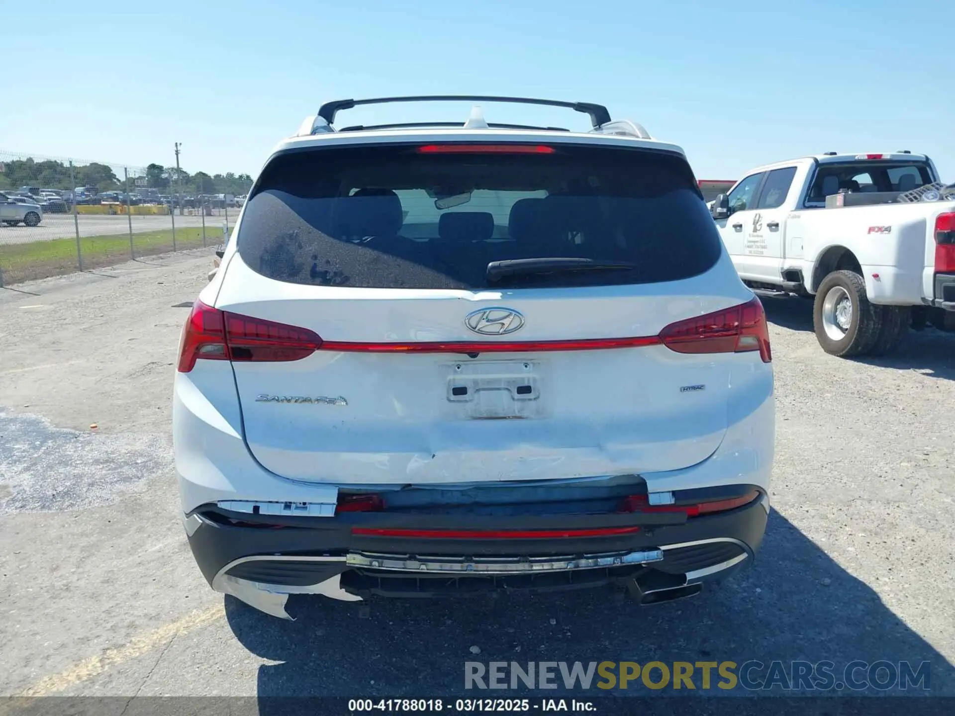 6 Photograph of a damaged car 5NMS3DAJ5NH437675 HYUNDAI SANTA FE 2022