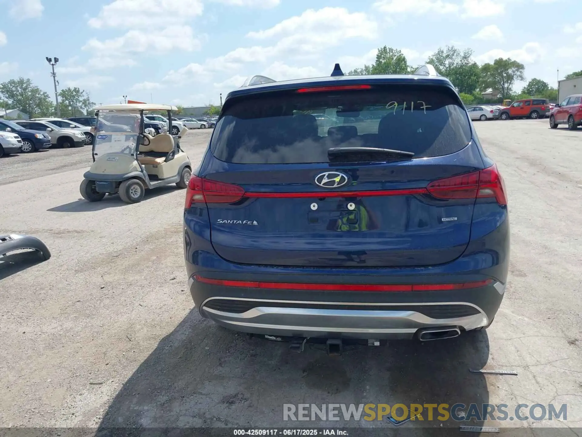 17 Photograph of a damaged car 5NMS3DAJ6NH403745 HYUNDAI SANTA FE 2022