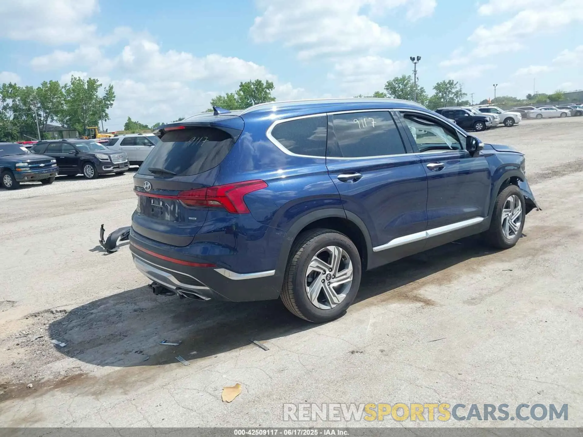 4 Photograph of a damaged car 5NMS3DAJ6NH403745 HYUNDAI SANTA FE 2022