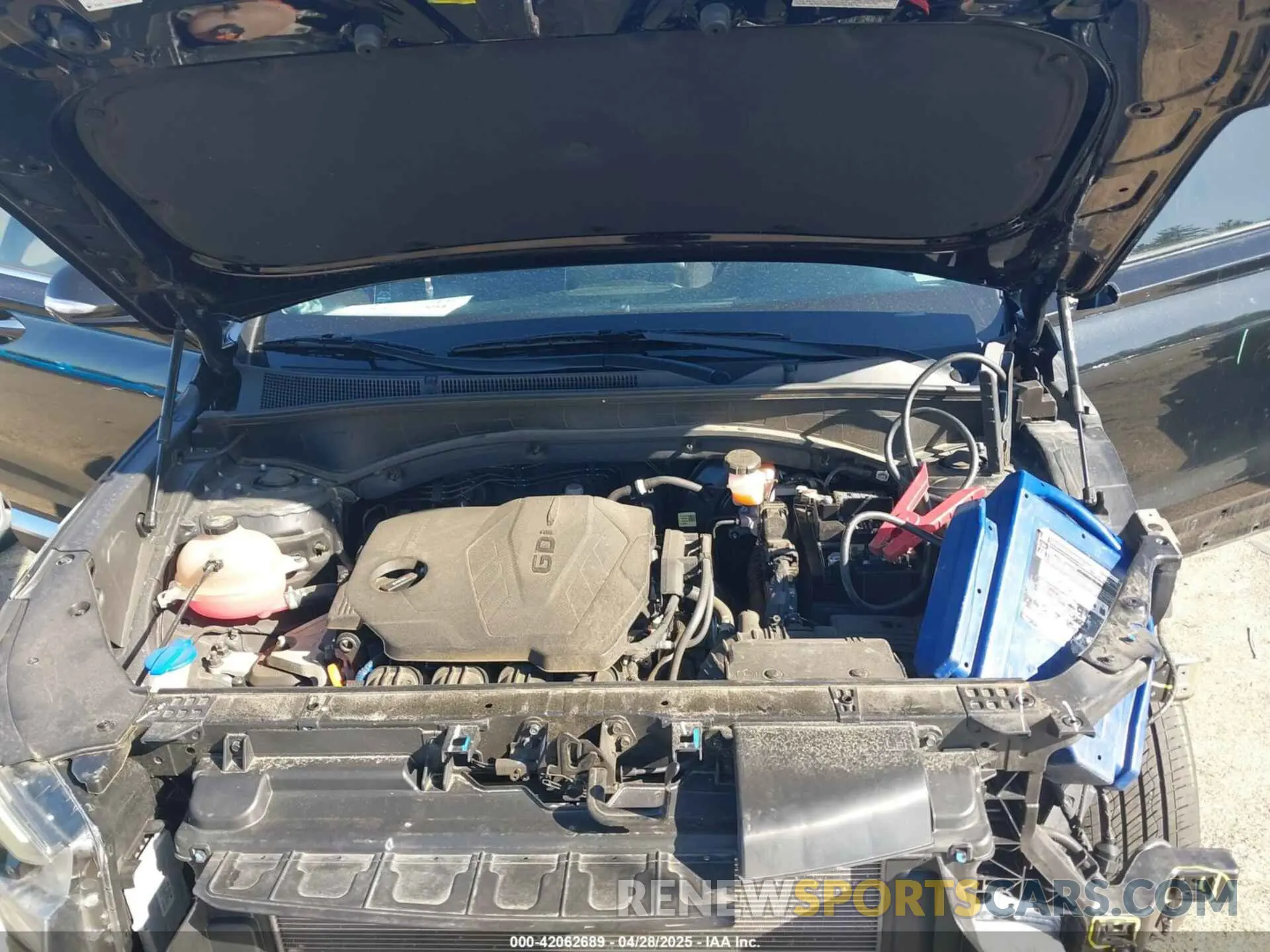10 Photograph of a damaged car 5NMS3DAJ6NH442786 HYUNDAI SANTA FE 2022