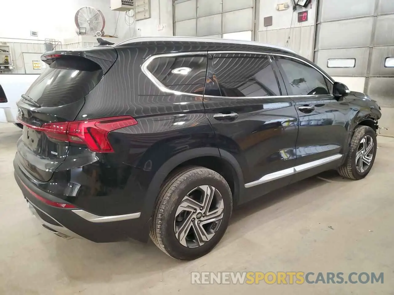 3 Photograph of a damaged car 5NMS3DAJ9NH476334 HYUNDAI SANTA FE 2022