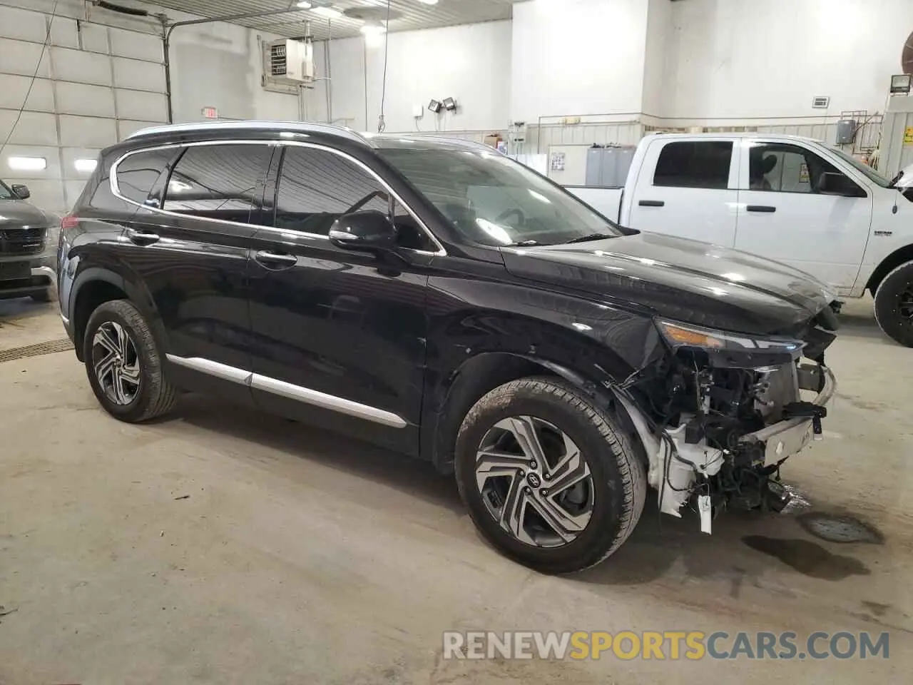 4 Photograph of a damaged car 5NMS3DAJ9NH476334 HYUNDAI SANTA FE 2022