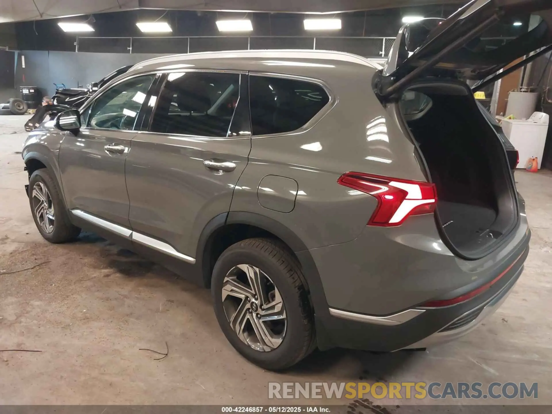 3 Photograph of a damaged car 5NMS3DAJXNH475578 HYUNDAI SANTA FE 2022