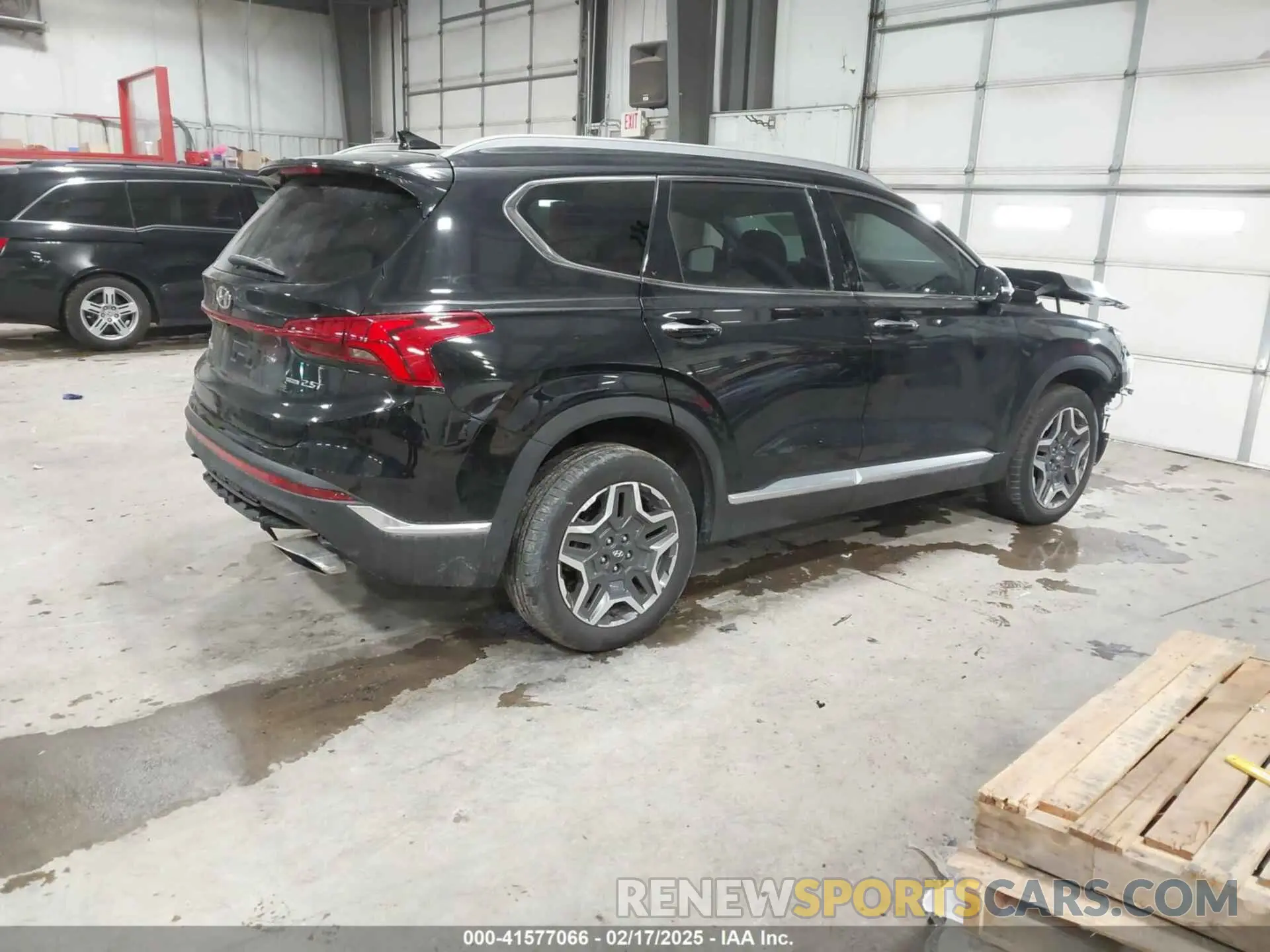 4 Photograph of a damaged car 5NMS4DAL7NH416471 HYUNDAI SANTA FE 2022