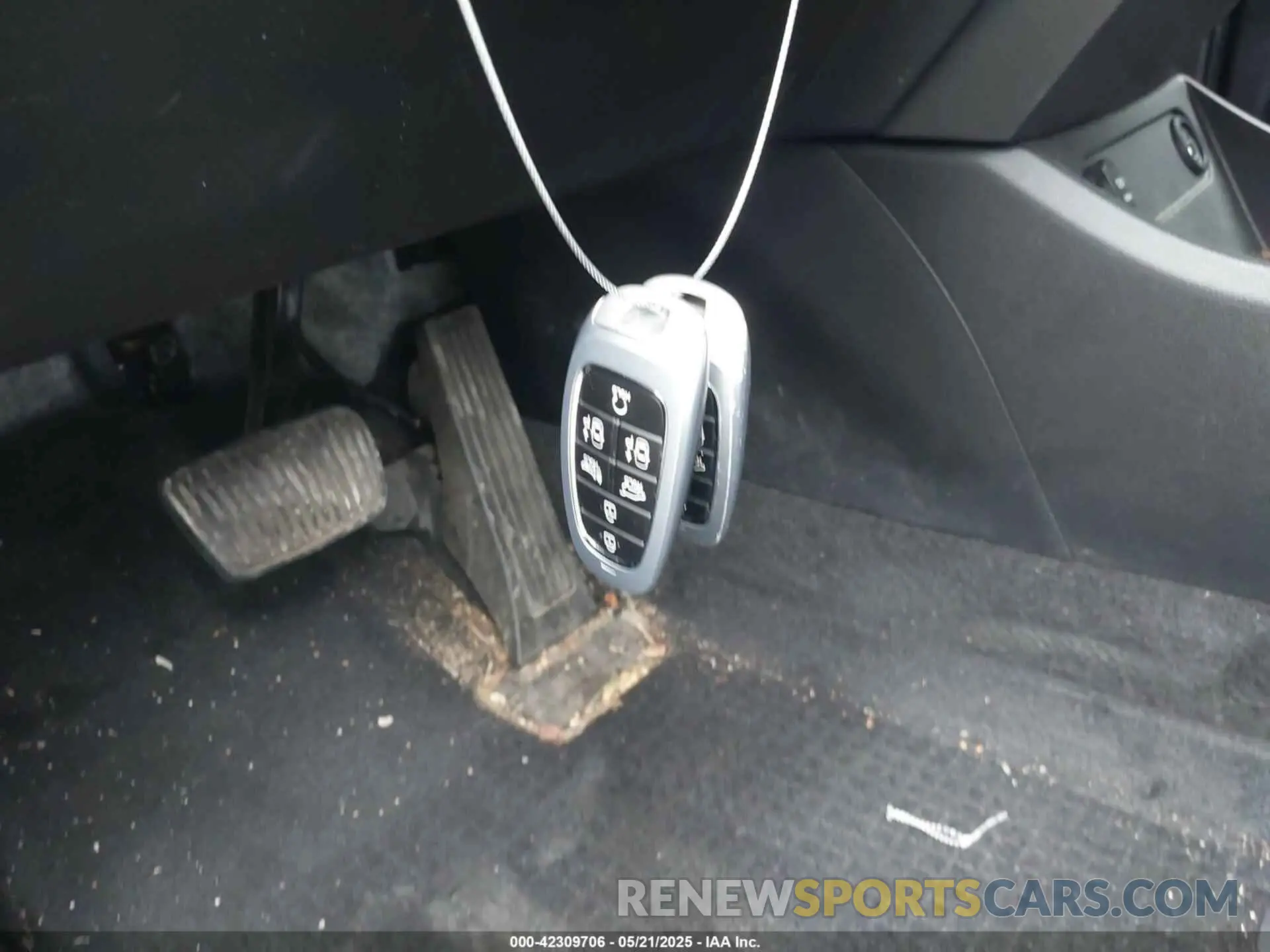 11 Photograph of a damaged car 5NMS4DAL7NH461894 HYUNDAI SANTA FE 2022