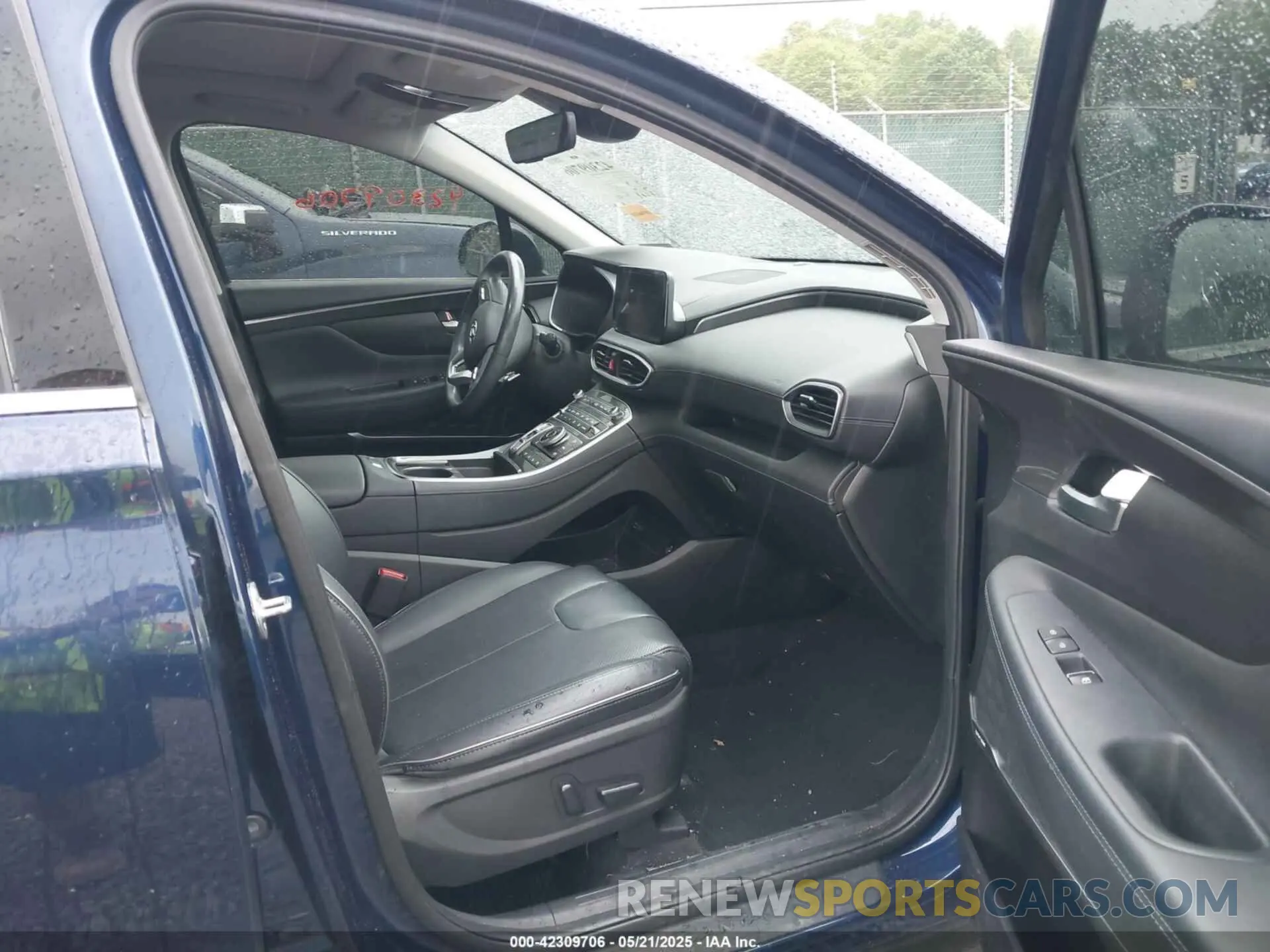 5 Photograph of a damaged car 5NMS4DAL7NH461894 HYUNDAI SANTA FE 2022